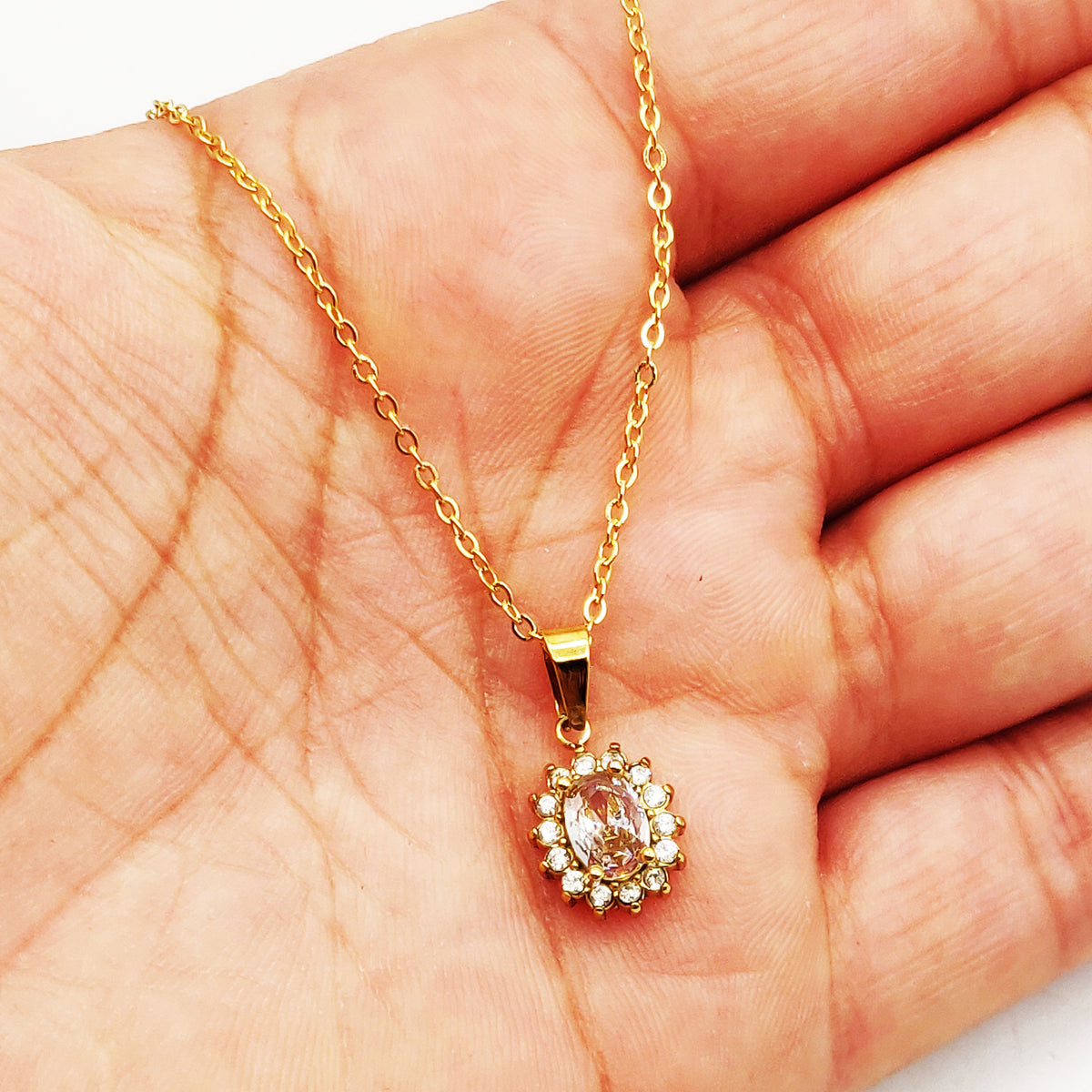 Collier Soleil Blanc Tour Cristaux