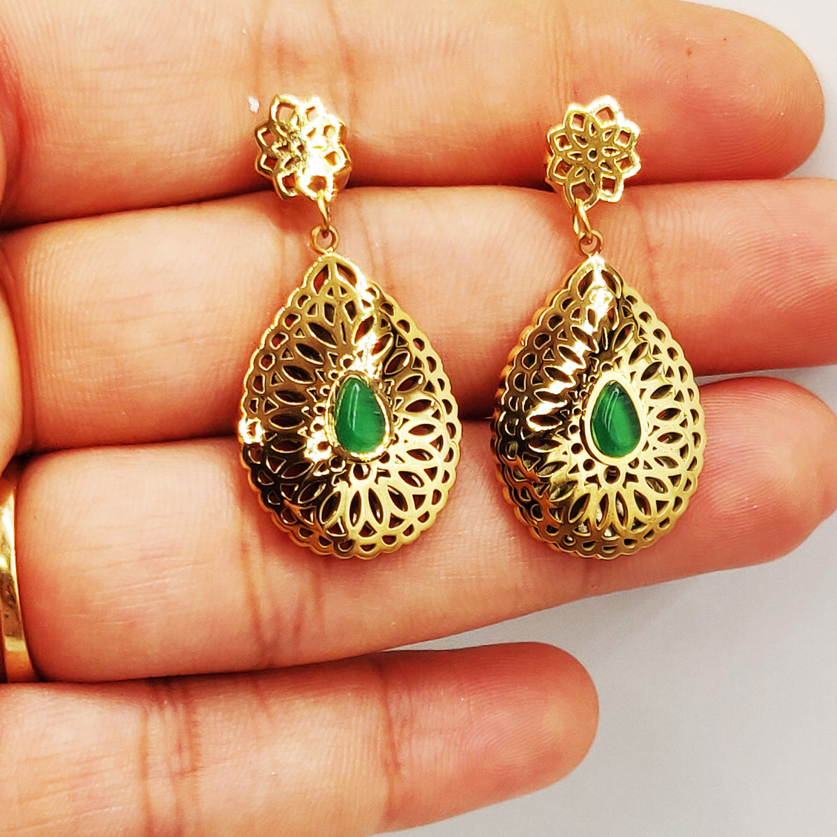 Boucles d'oreilles Torsade Goutte Orientale Pierre Verte