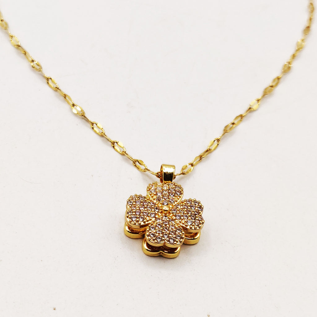 Collier Trèfle en Coeurs Multi Cristaux Luxe
