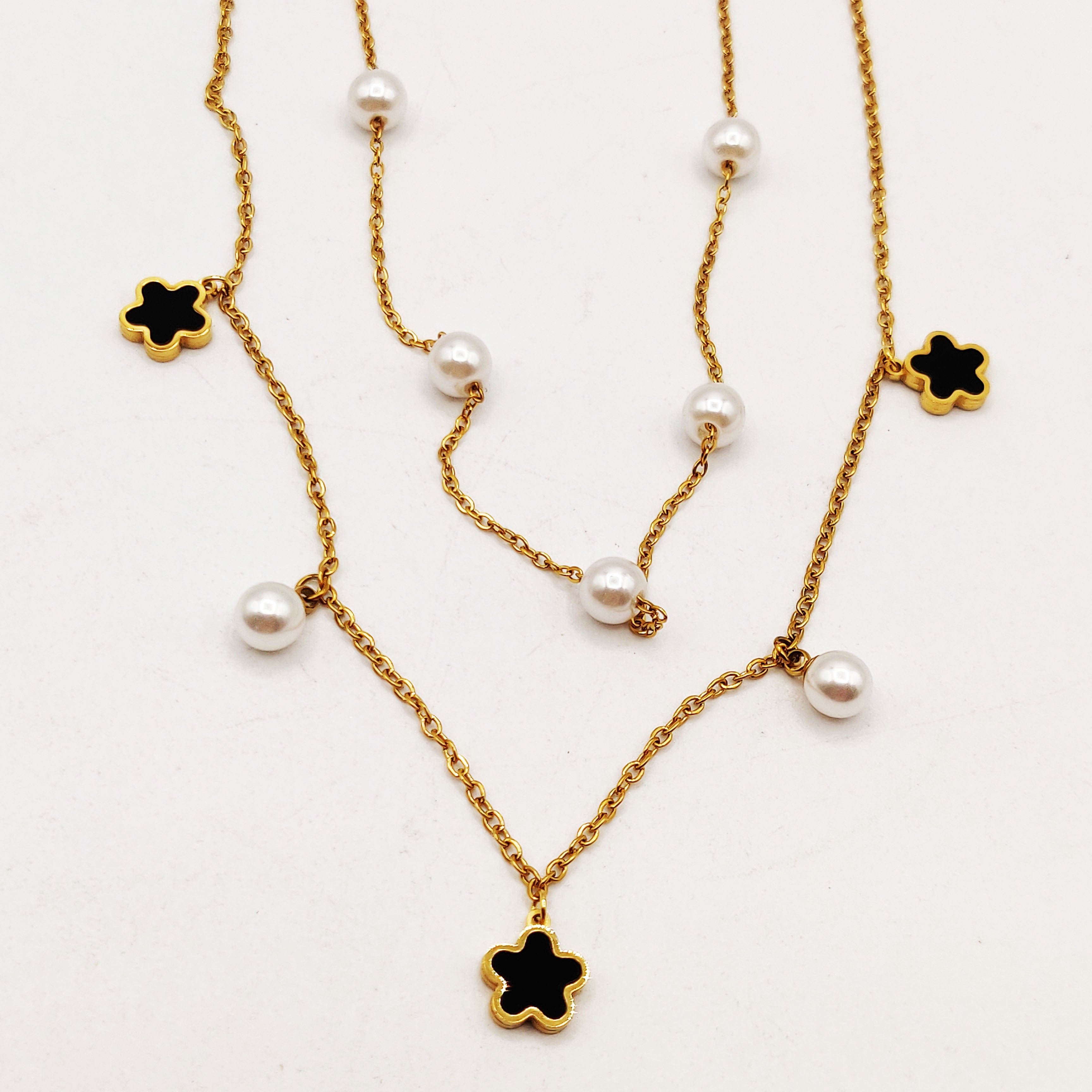 Collier Double Marguerites Noires et Perles d'imitation Blanches