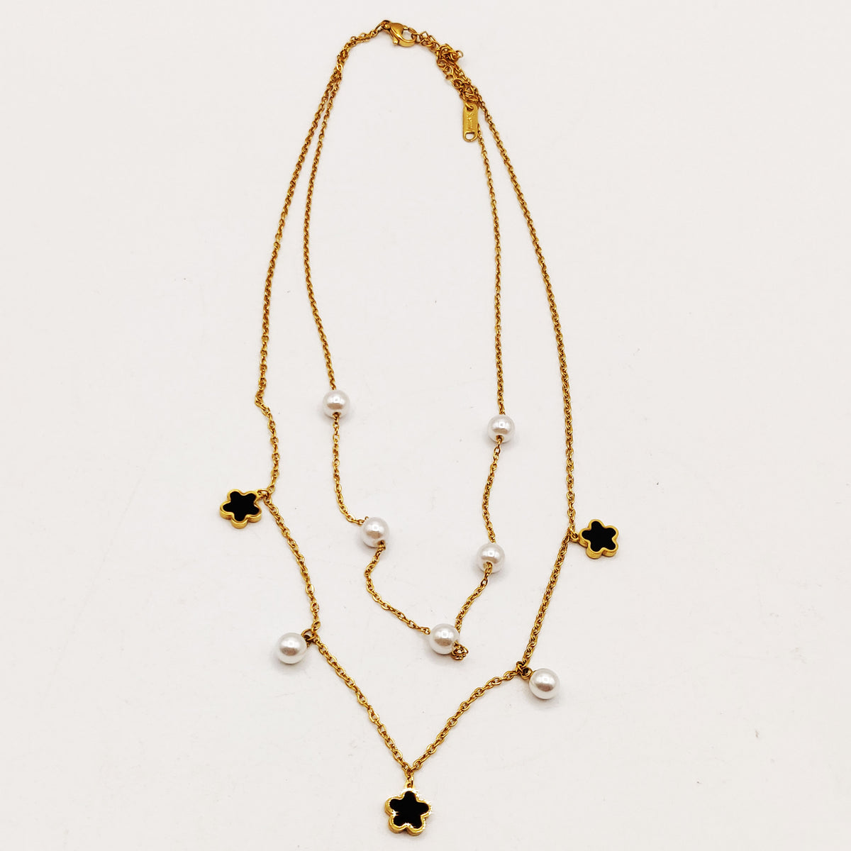 Collier Double Marguerites Noires et Perles d'imitation Blanches