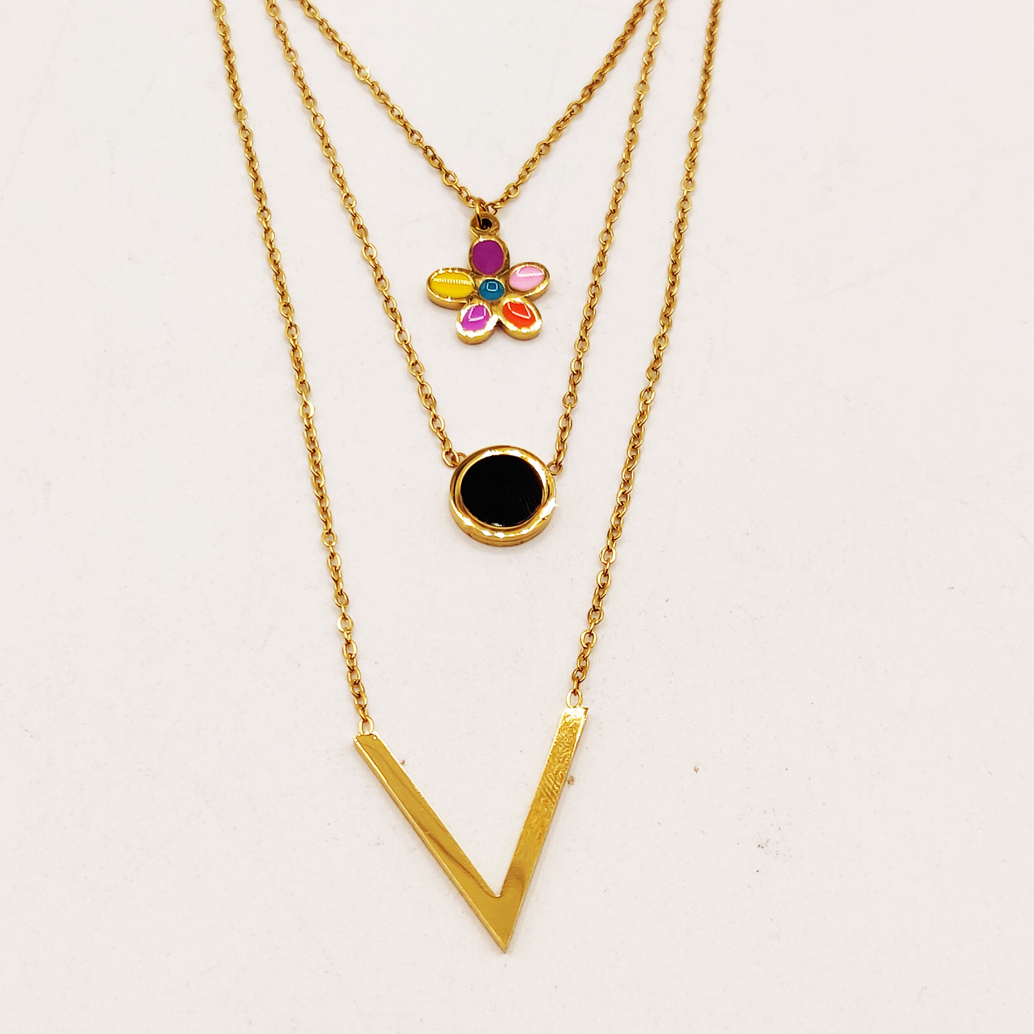 Collier Triple Romain, Marguerite et V Luxe