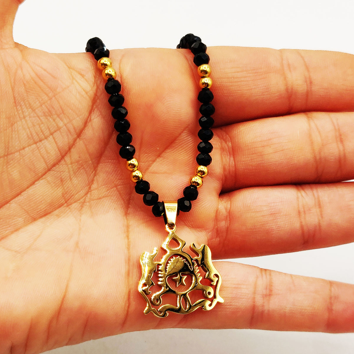 Collier Perles d'imitation Noires et Dorées Maroc Luxe
