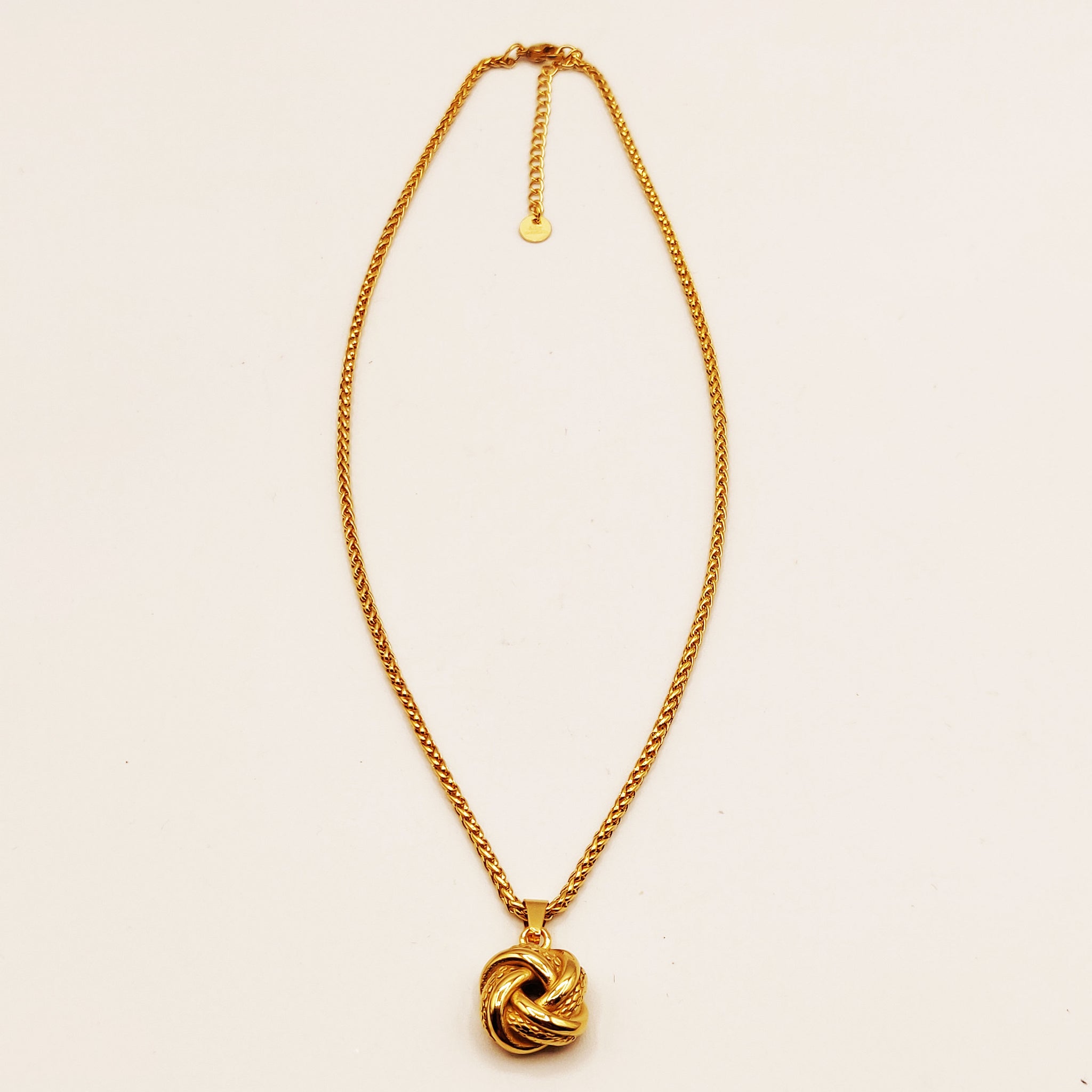 Collier Torsade Boule de Noeuds Luxe