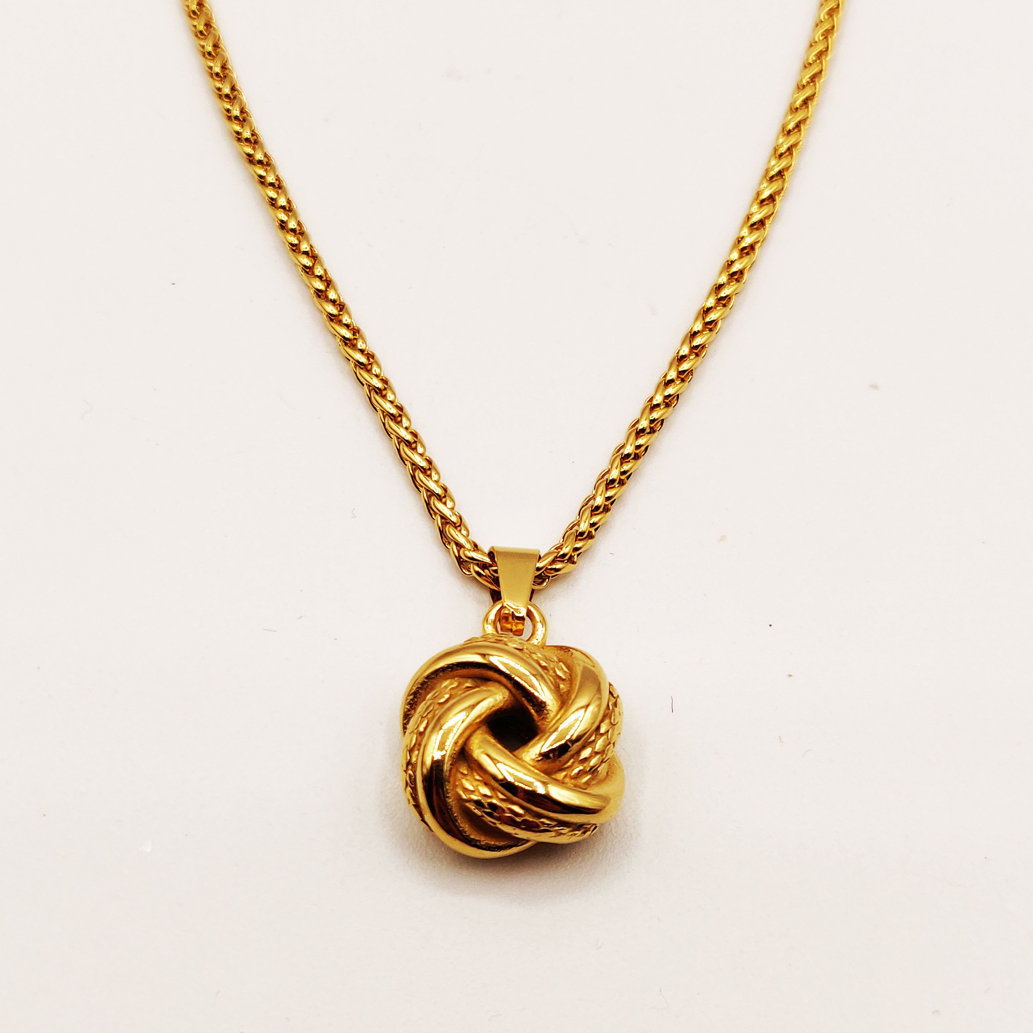 Collier Torsade Boule de Noeuds Luxe