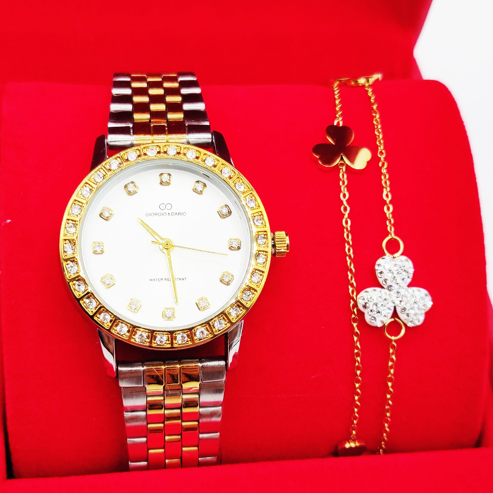 Coffret Cadeau Montre Giorgio & Dario EU6465 Fond Blanc avec Bracelet Double Trèfle à 3 Coeurs et Roses Rouges