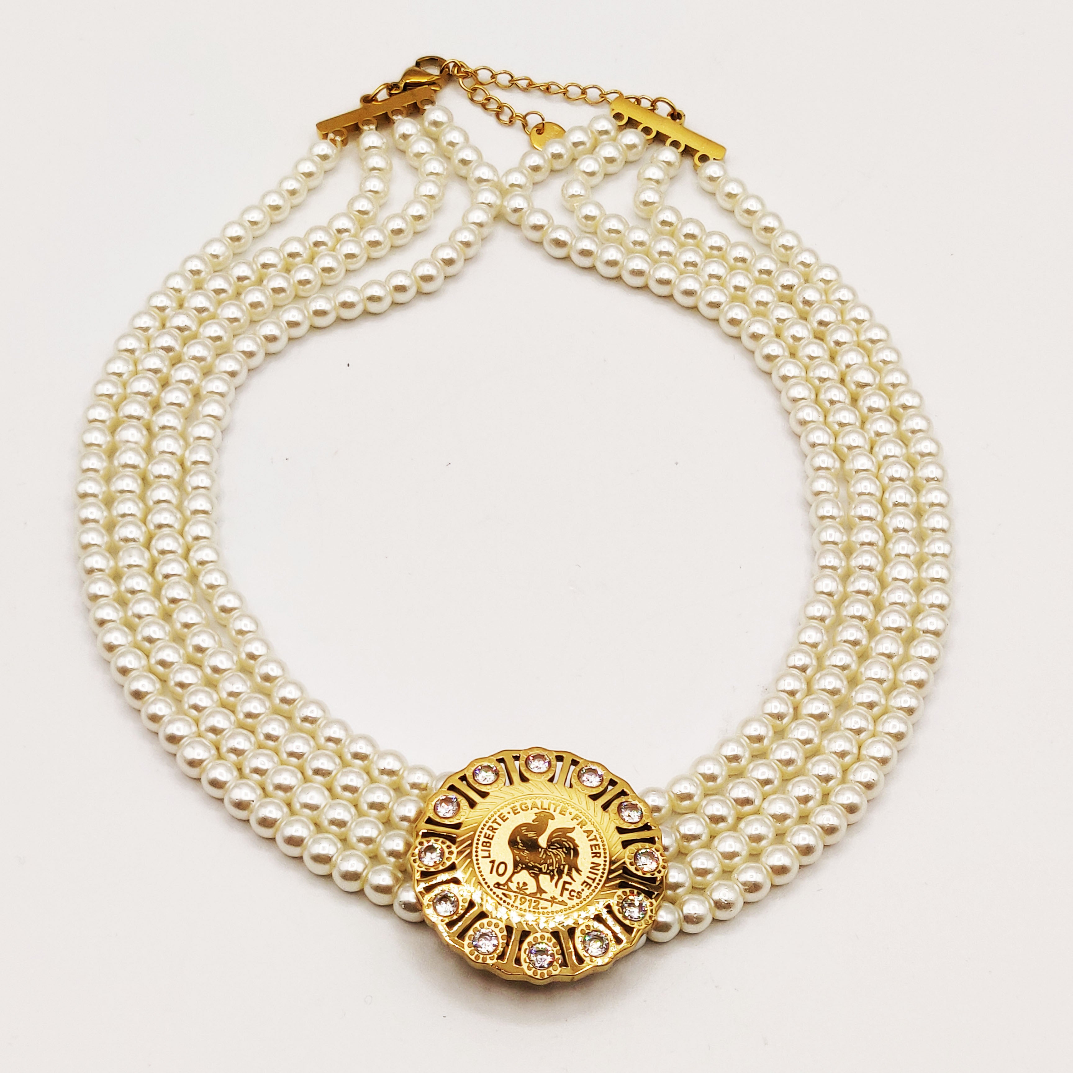 Collier Multirang de Perles d'imitation Pendentif Louise Coq Cristaux Luxe