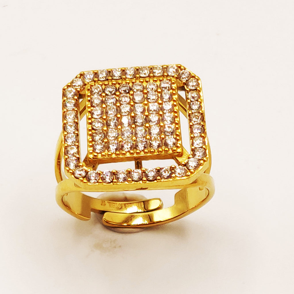 Bague Bosses Carré Cristaux Luxe Doré