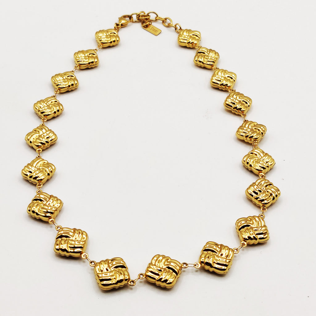 Collier Multi Coussins Carrés Luxe