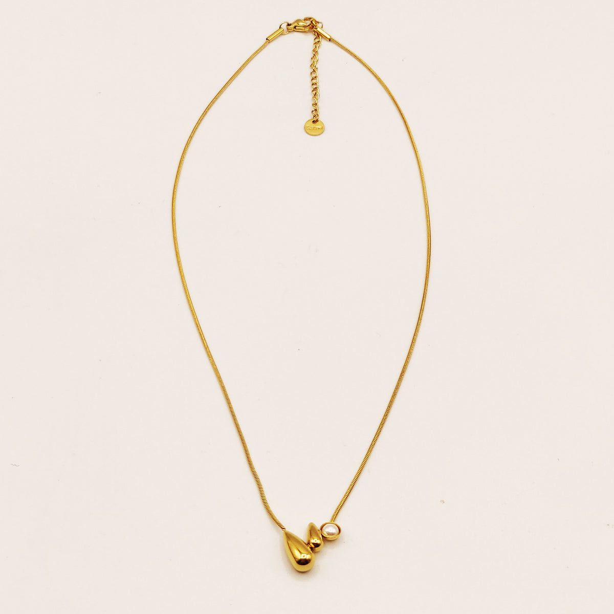 Collier Gouttes Bombées et Perle d'imitation Blanche