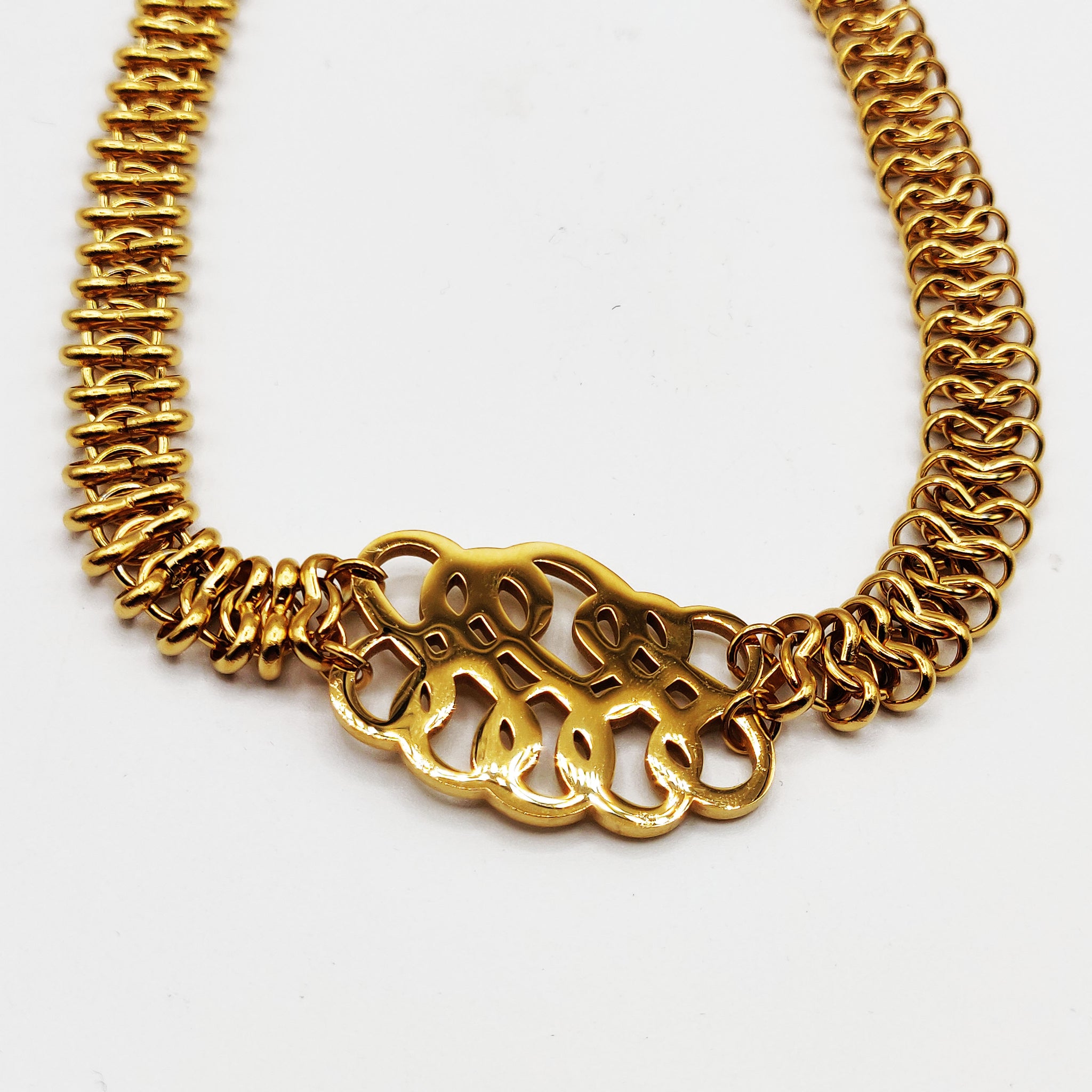 Collier Chaîne Infinity Motif Oriental Luxe