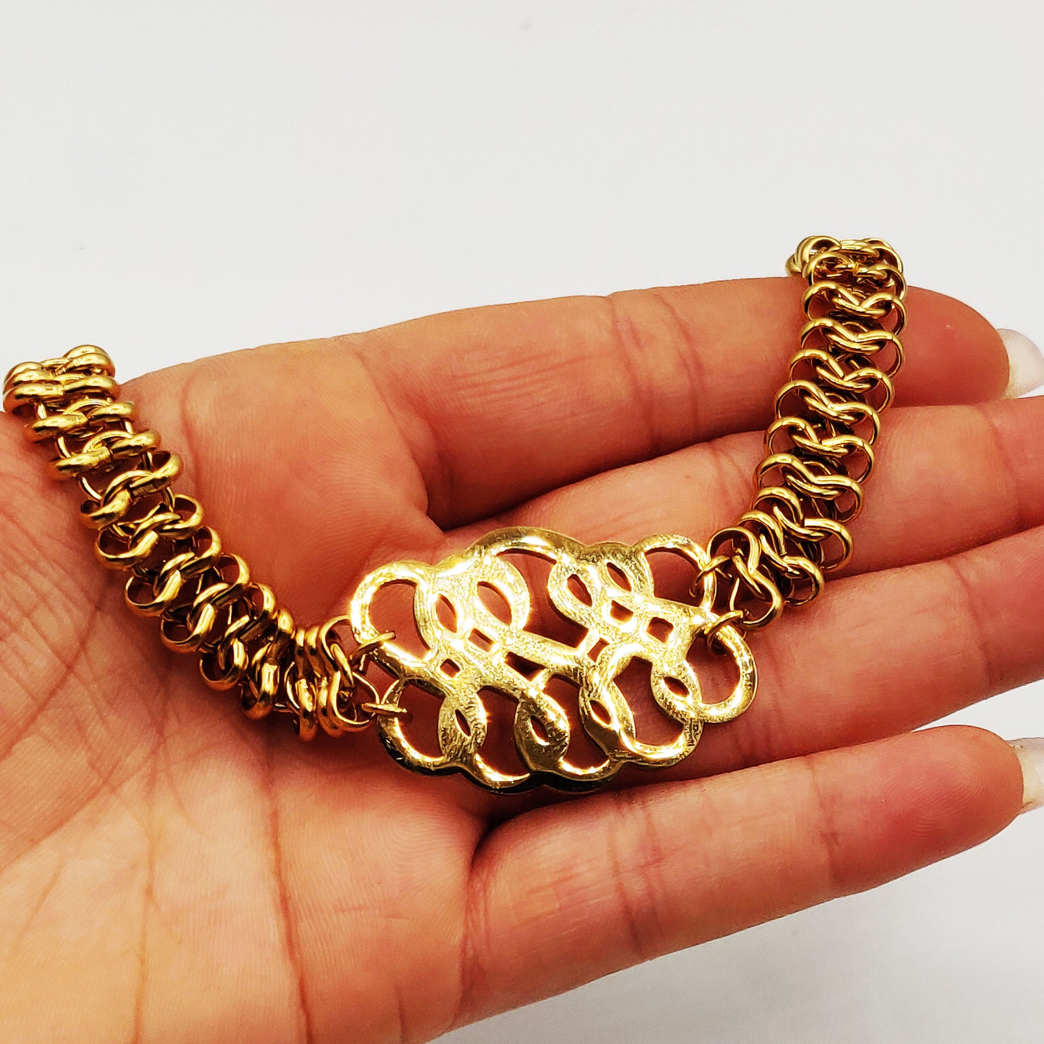 Collier Chaîne Infinity Motif Oriental Luxe