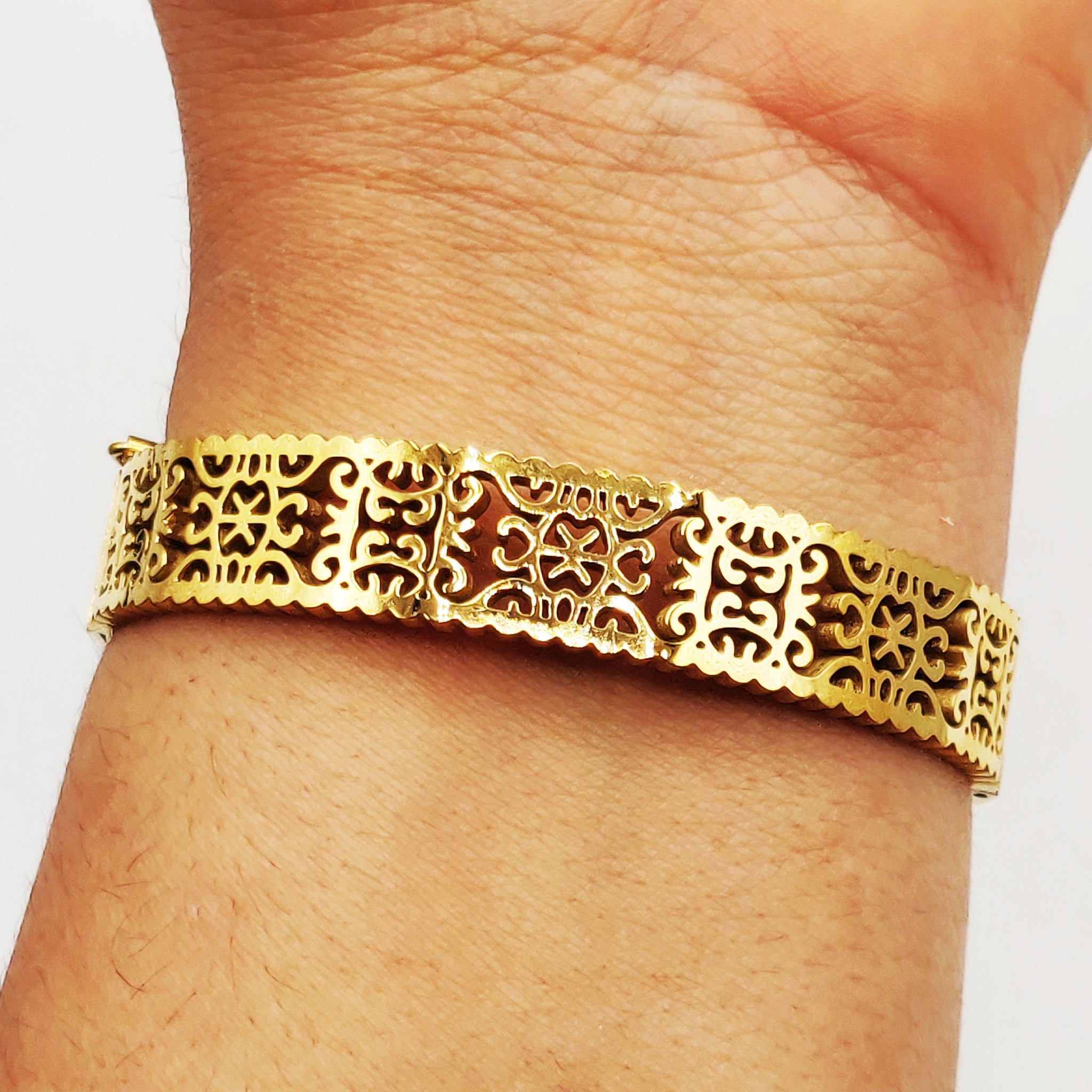 Bracelet Rigide Motifs Carrés Orientaux Luxe