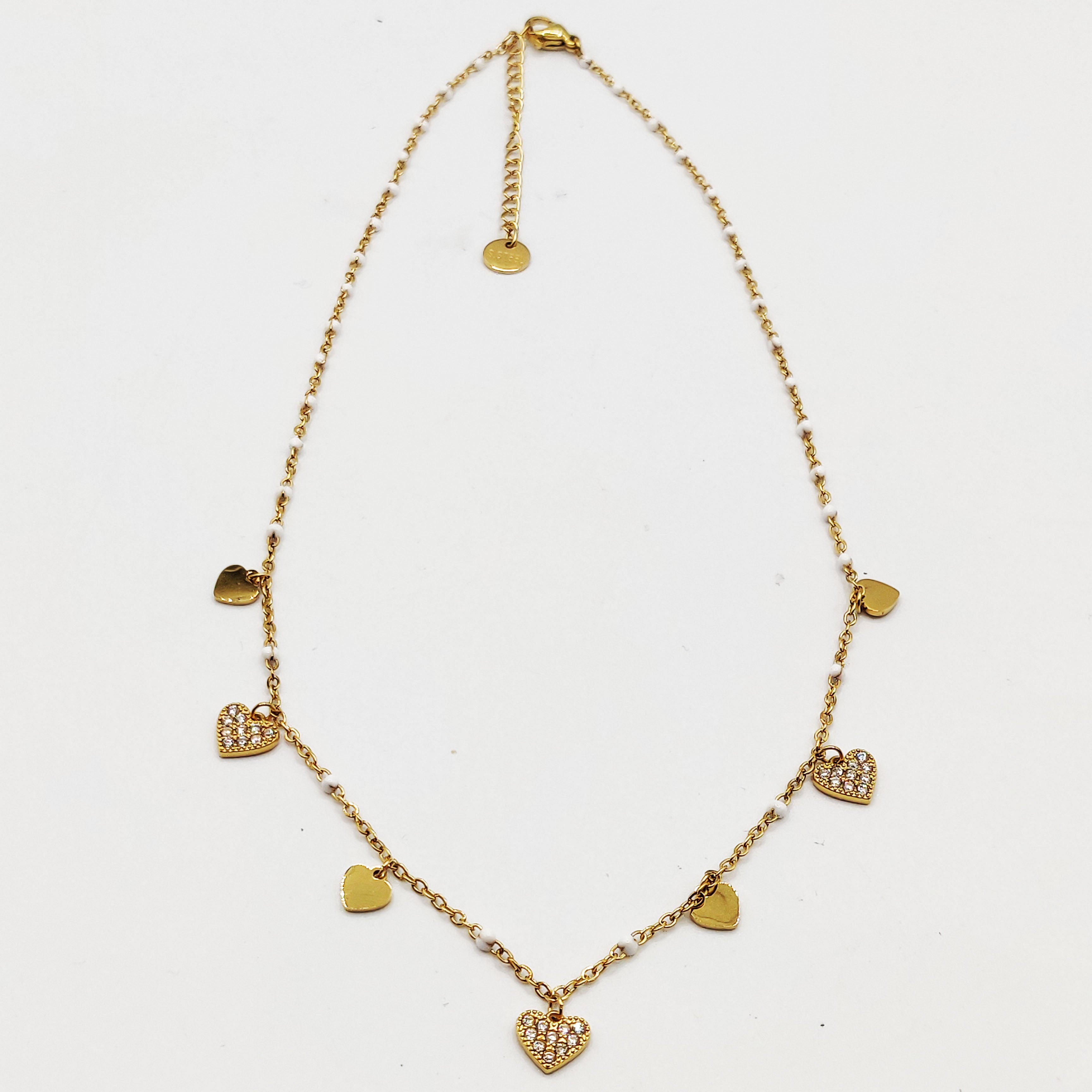Collier Multi Coeurs Cristaux et Perles d'imitation Blanches