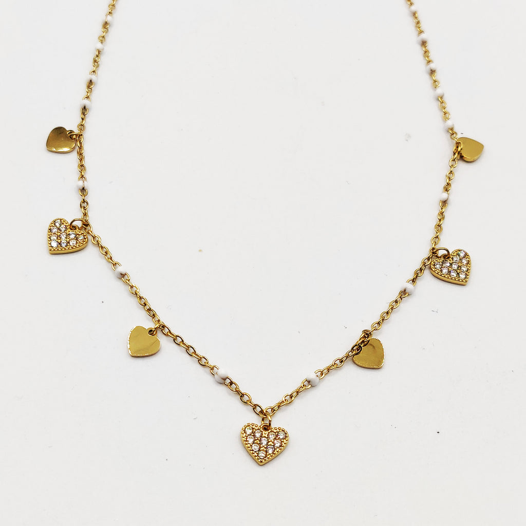 Collier Multi Coeurs Cristaux et Perles d'imitation Blanches