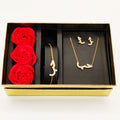Coffret Collier, Bracelet et Boucles d'oreilles Hobe Cristaux et Roses Rouges
