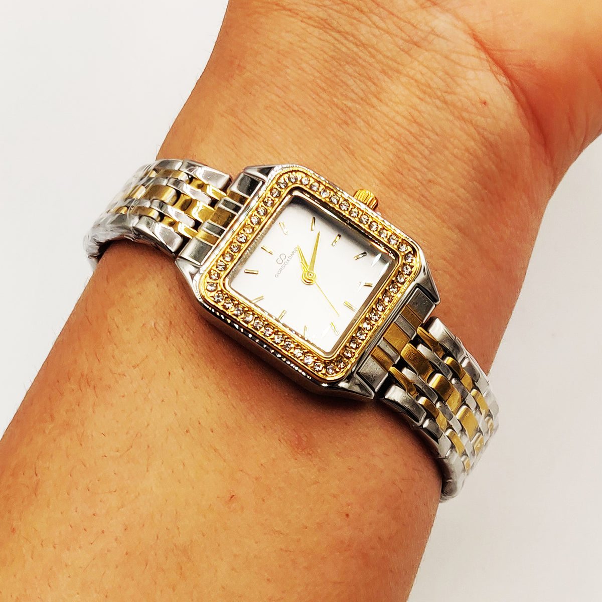 Montre Giorgio & Dario EU6550 Bracelet Argenté et Doré Fond Blanc