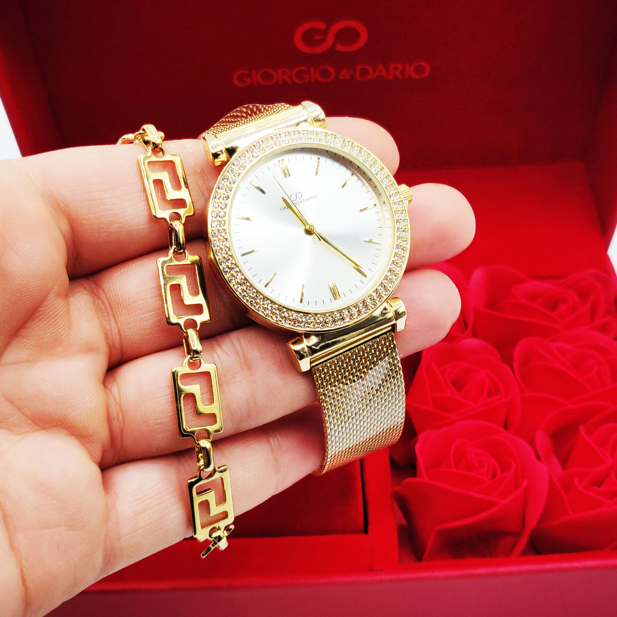 Coffret Cadeau Montre Giorgio & Dario EU6314 Fond Blanc avec Bracelet Rigide Motifs V Luxe et Roses Rouges