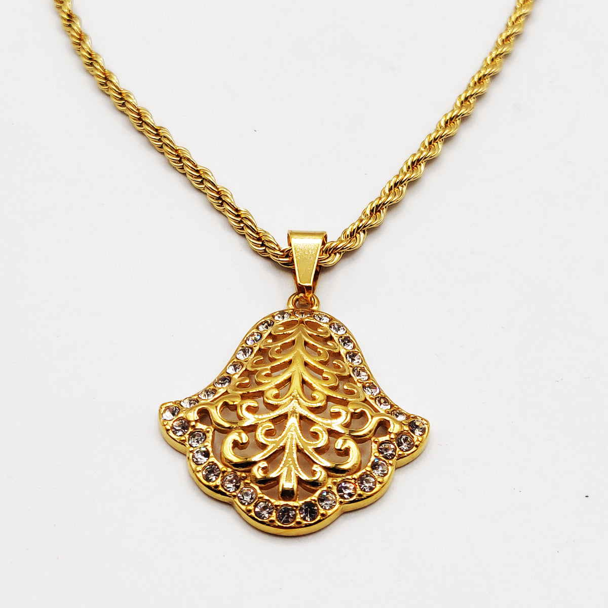 Collier Torsade Main de Fatma Motifs Orientaux Tour Cristaux Luxe