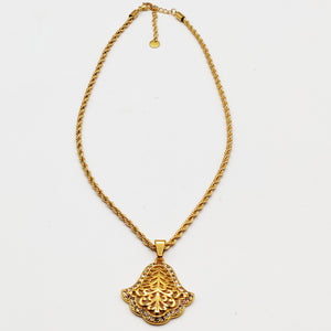 Collier Torsade Main de Fatma Motifs Orientaux Tour Cristaux Luxe