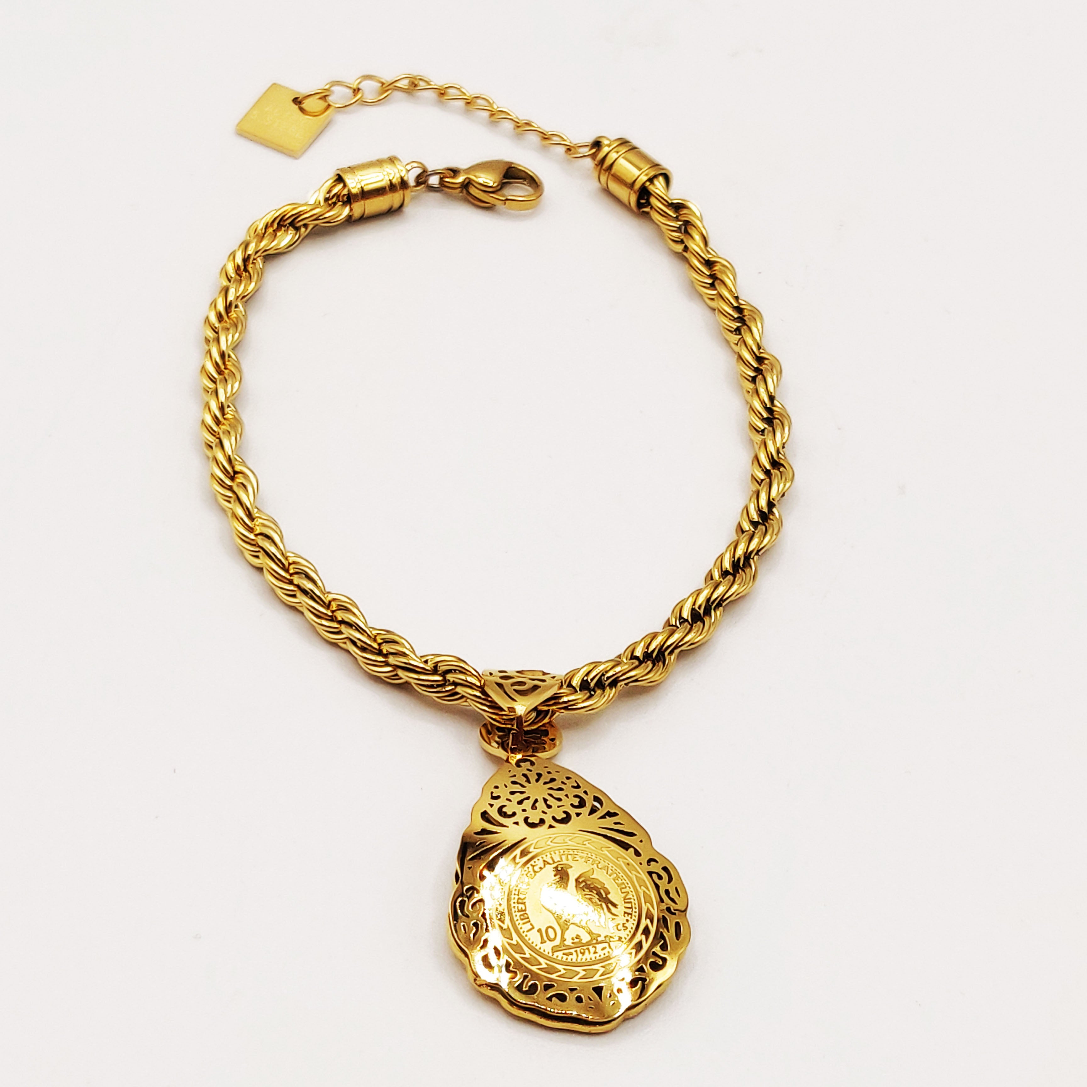 Bracelet Torsade Goutte Motifs Orientaux Louise Coq Luxe