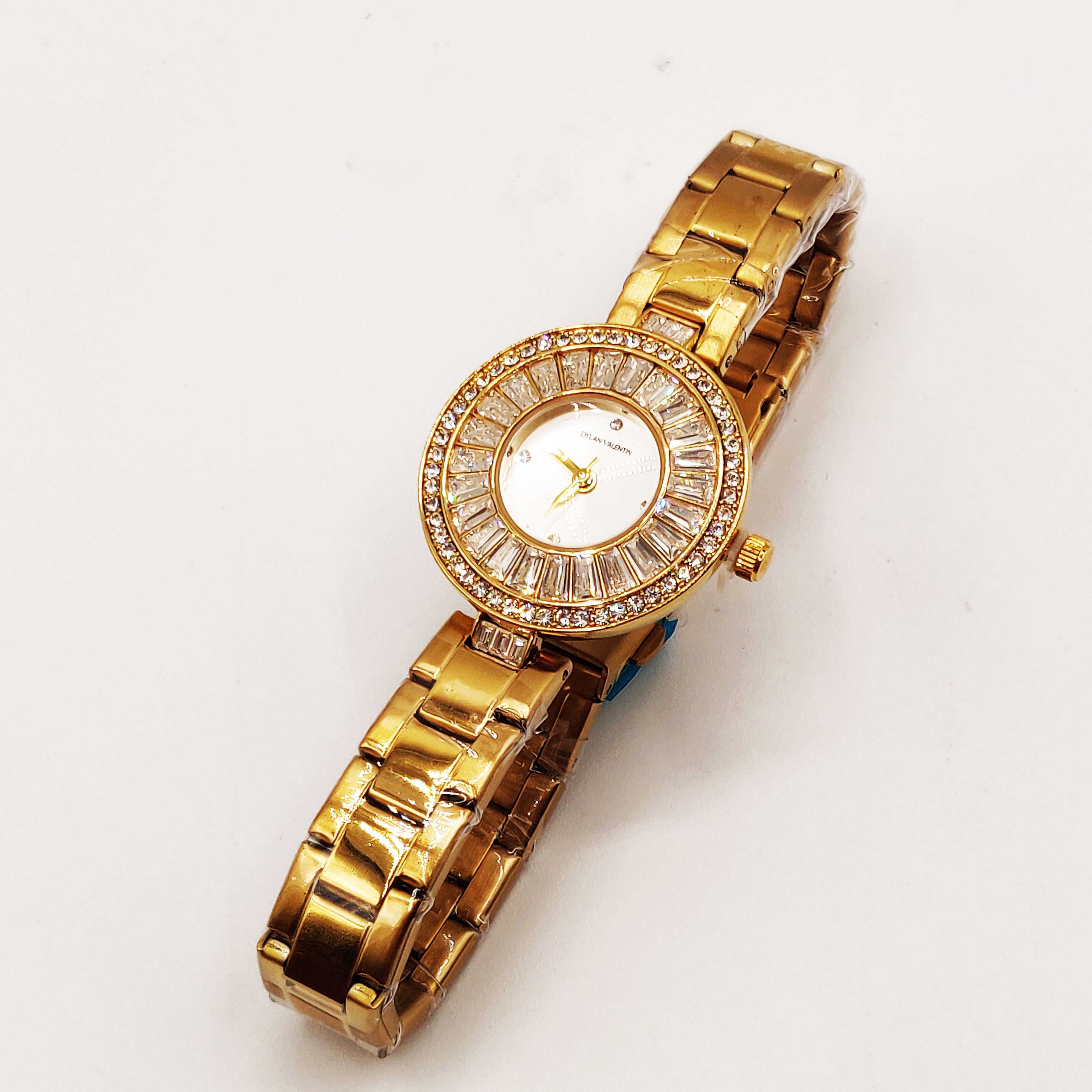Montre Dylan Valentin DV100101 Bracelet Doré Fond Blanc