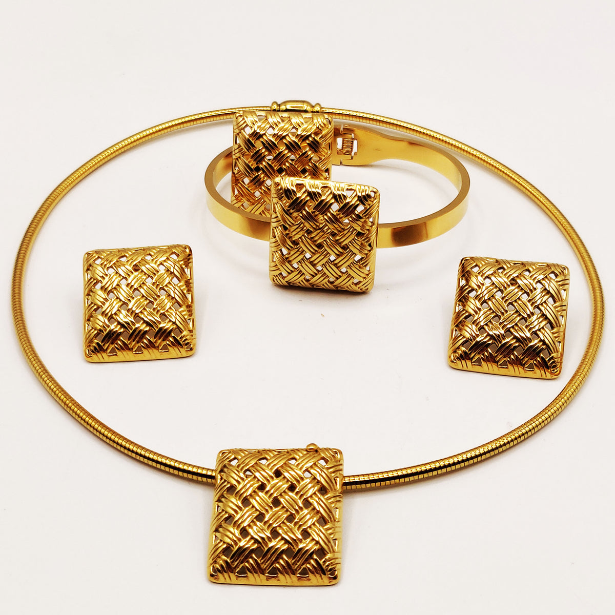 Ensemble Collier, Bracelet, Boucles d'oreilles et Bague Panier Luxe