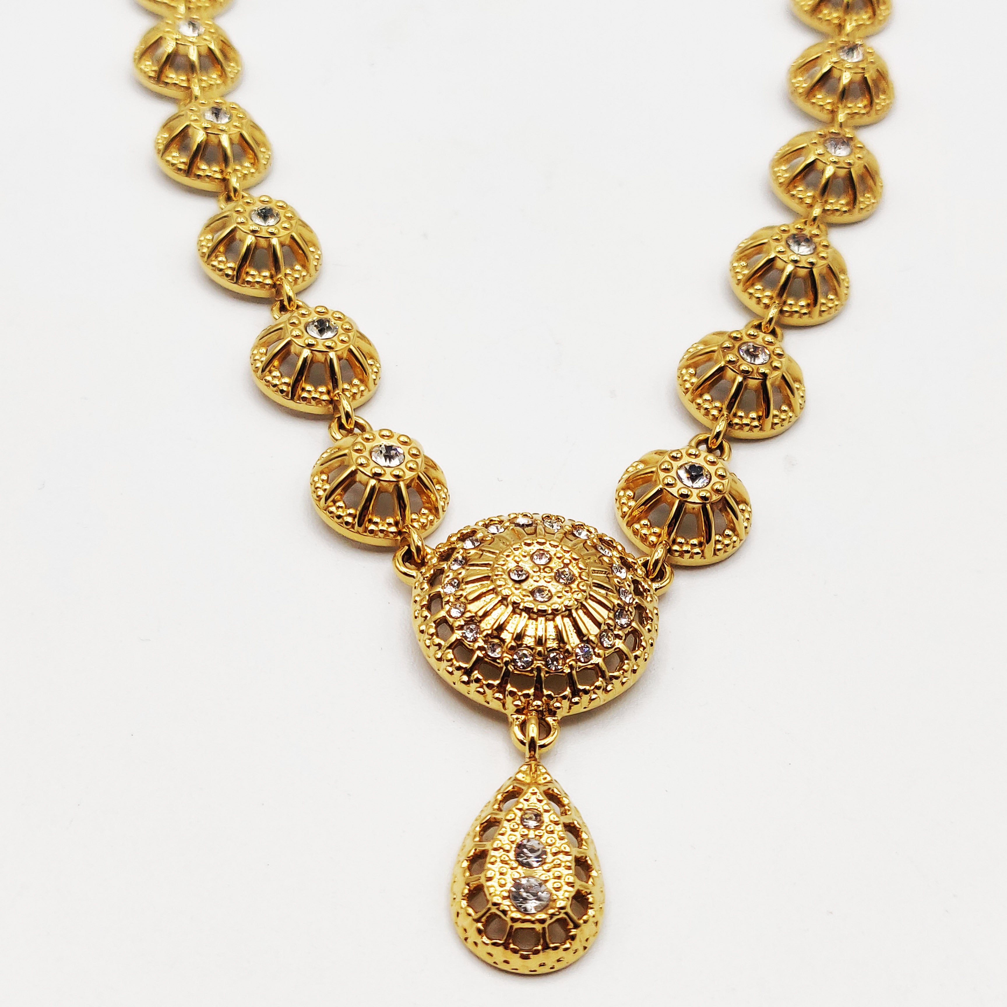Collier Multi Cercles Orientaux et Goutte Cristaux Luxe