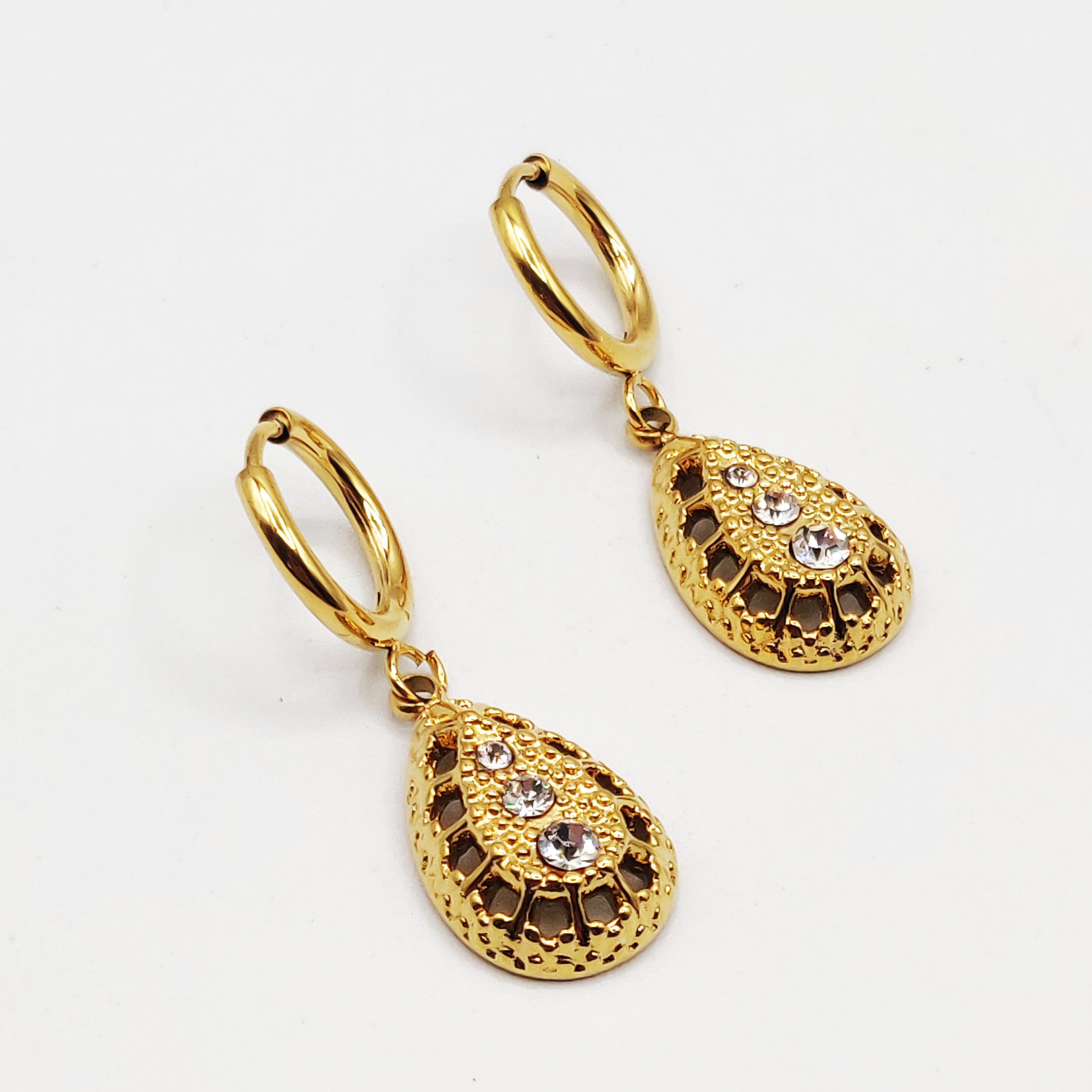 Boucles d'oreilles Multi Cercles Orientaux et Goutte Cristaux Luxe