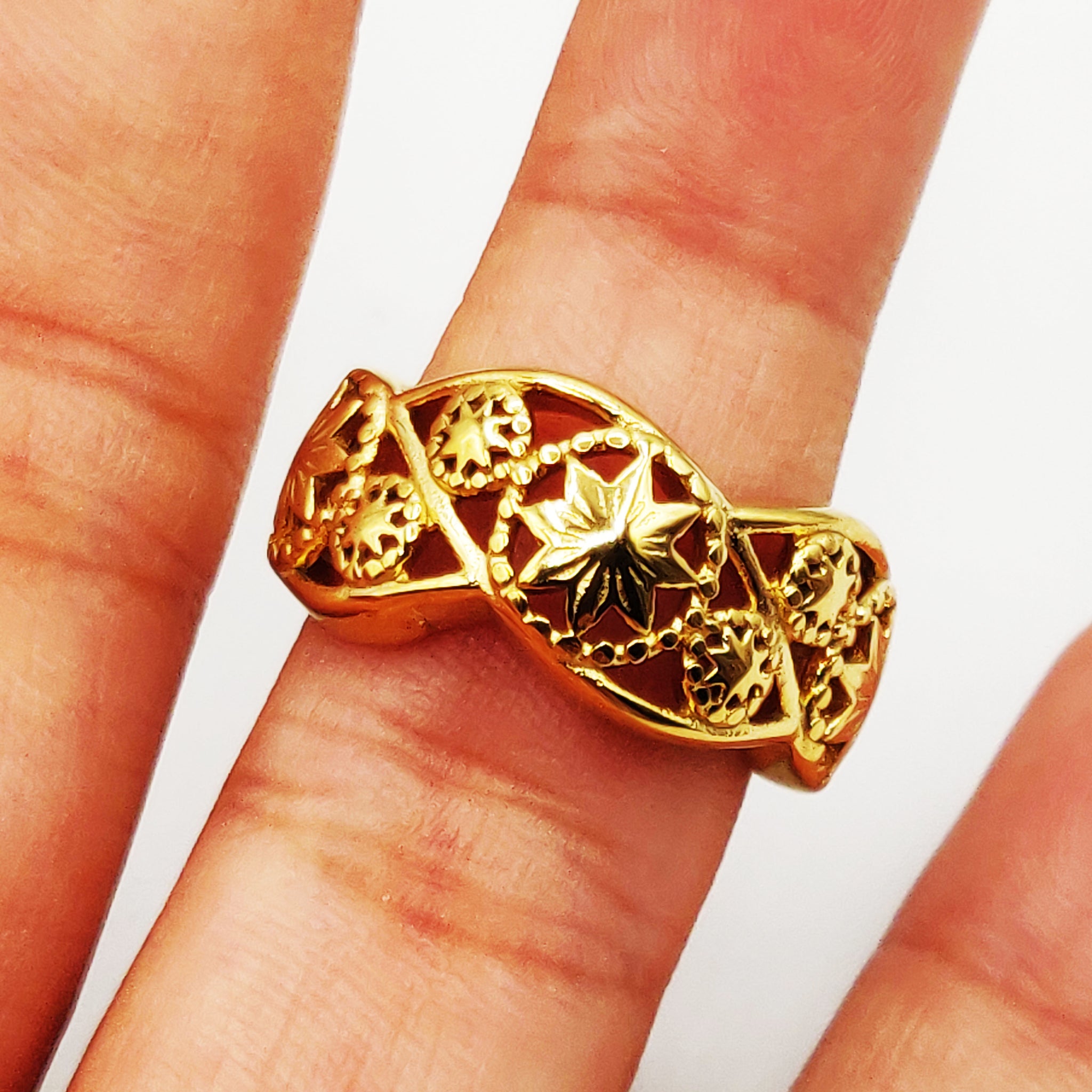 Bague Torsade Motifs Orientaux Étoilés Luxe