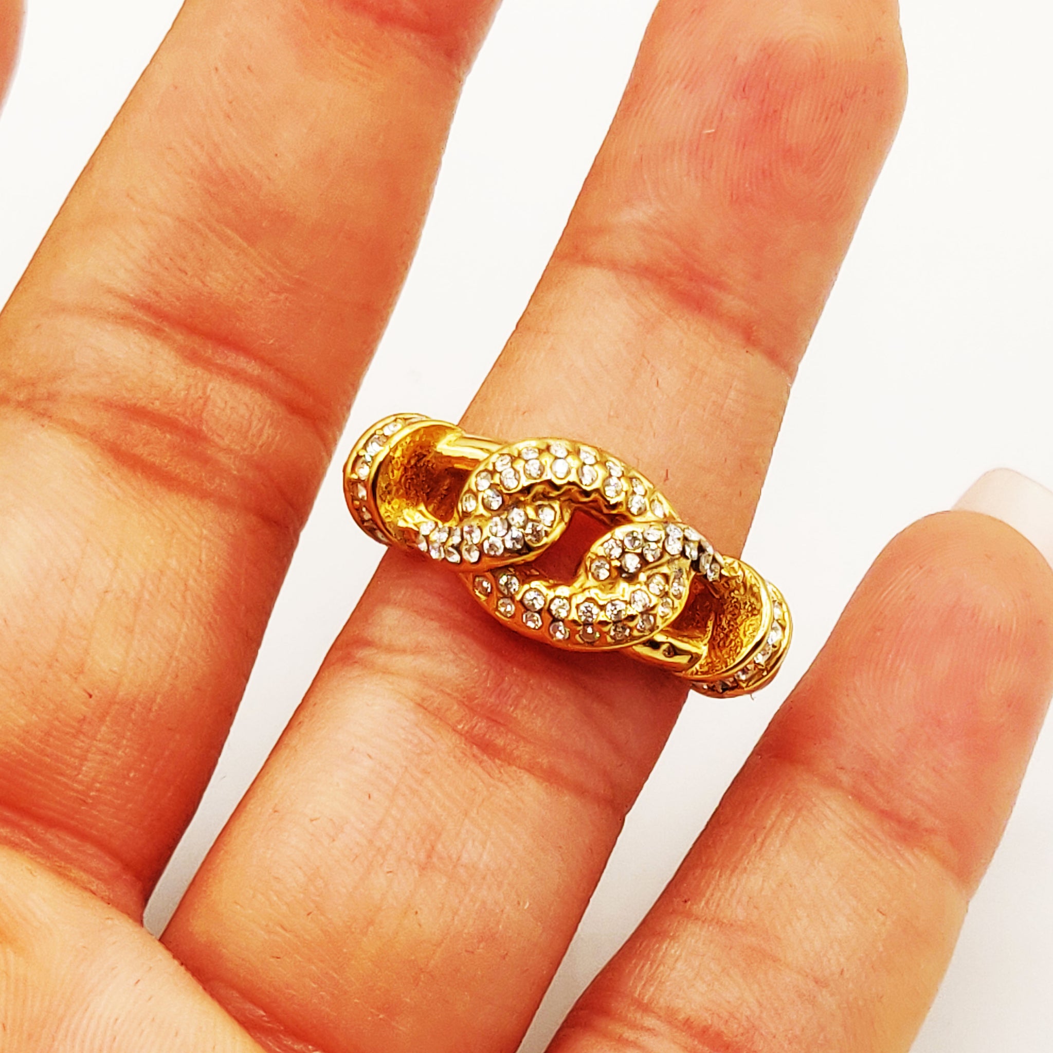 Bague Cercle Torsadé Tresse Cristaux Luxe