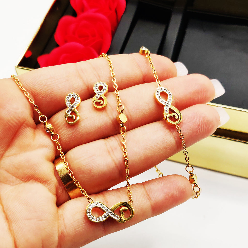 Coffret Collier, Bracelet et Boucles d'oreilles Infinity Coeur Cristaux et Roses Rouges