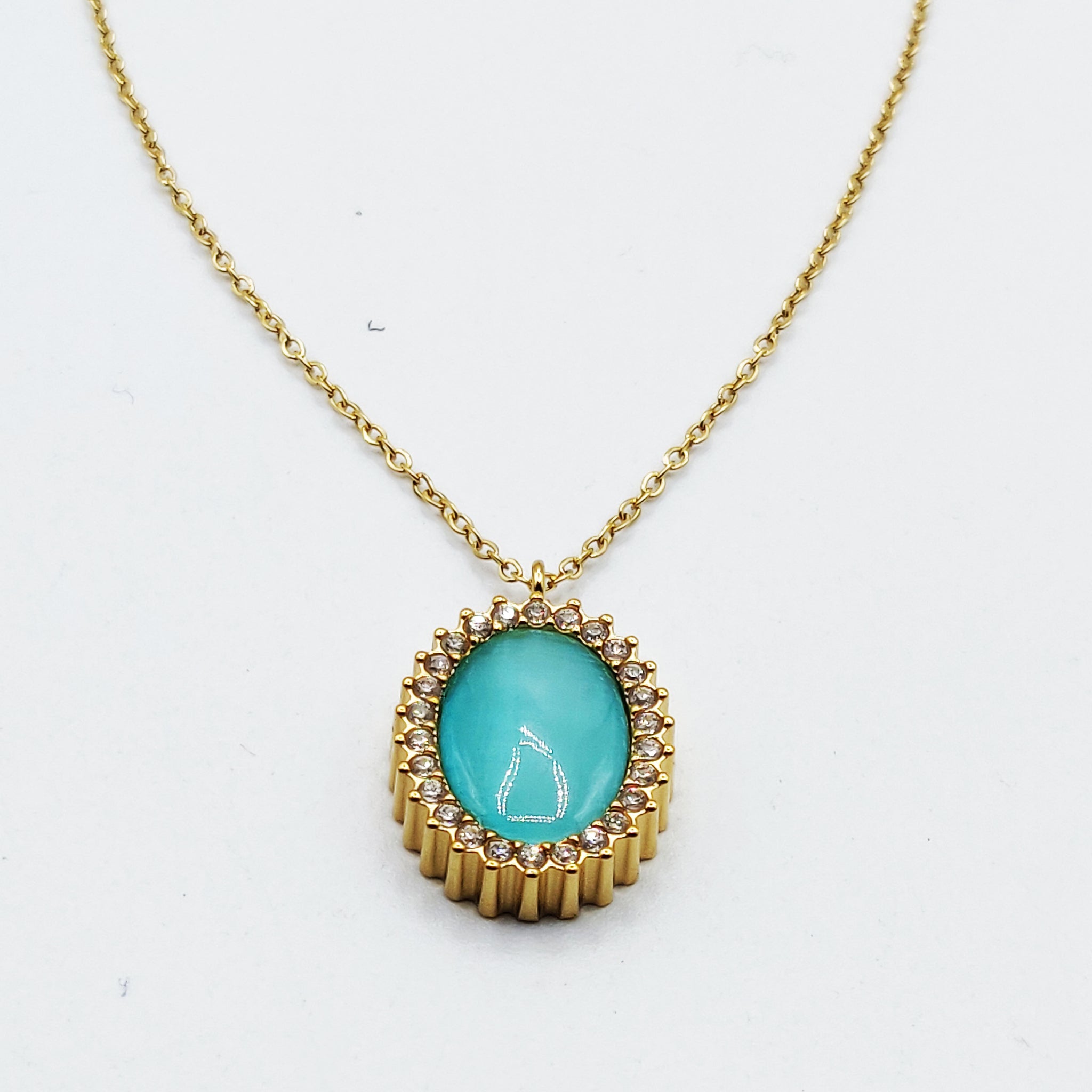Collier Ovale Bleu Tour Cristaux