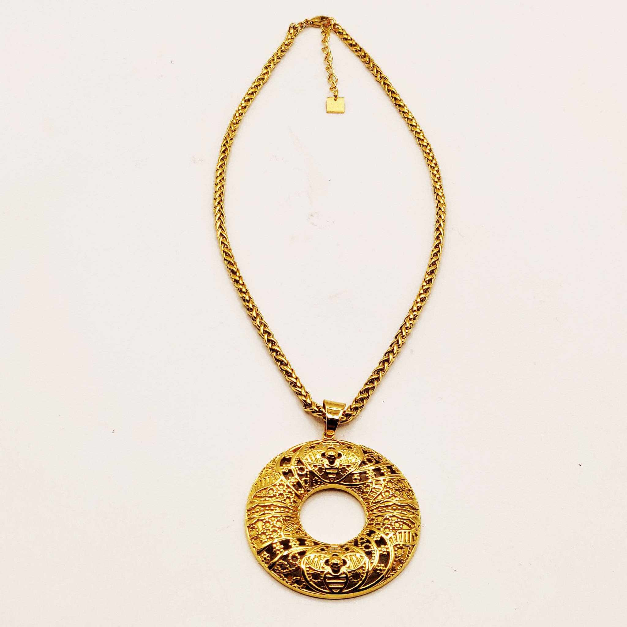 Collier Torsade Cercle Motifs Trèfles Orientaux Luxe