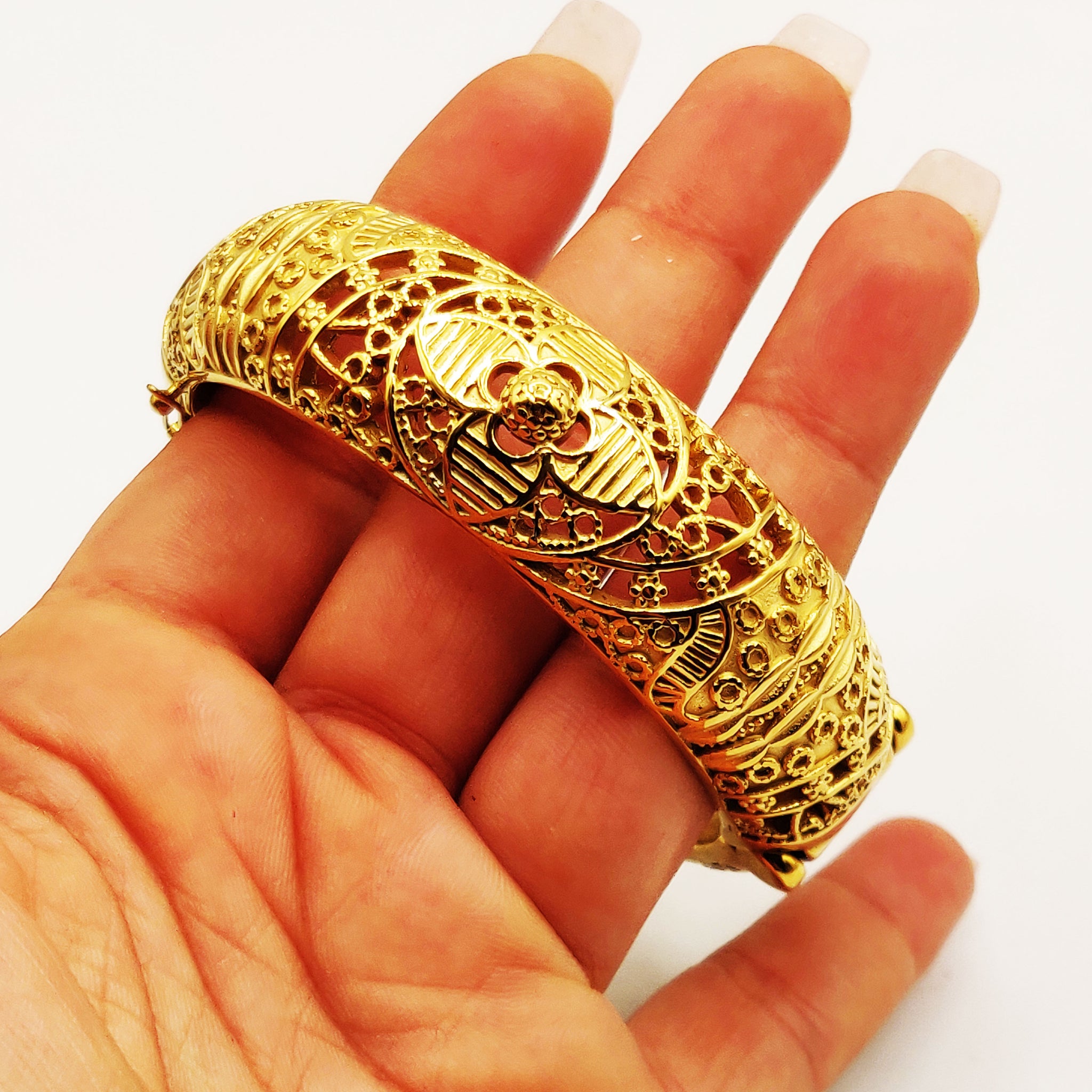 Bracelet Rigide Motifs Trèfles orientaux Luxe