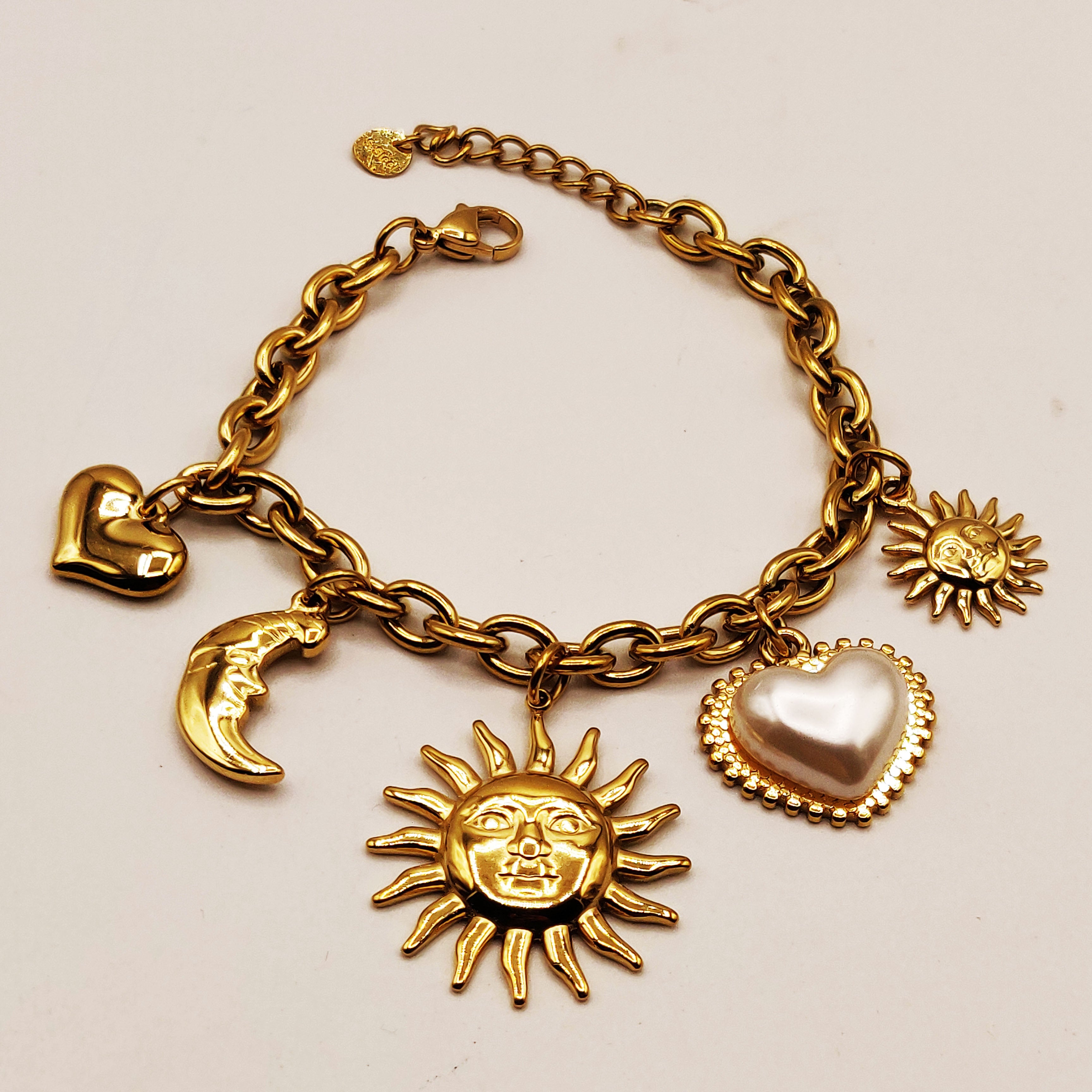 Bracelet Chaîne Bibelots Soleil et Lune Luxe