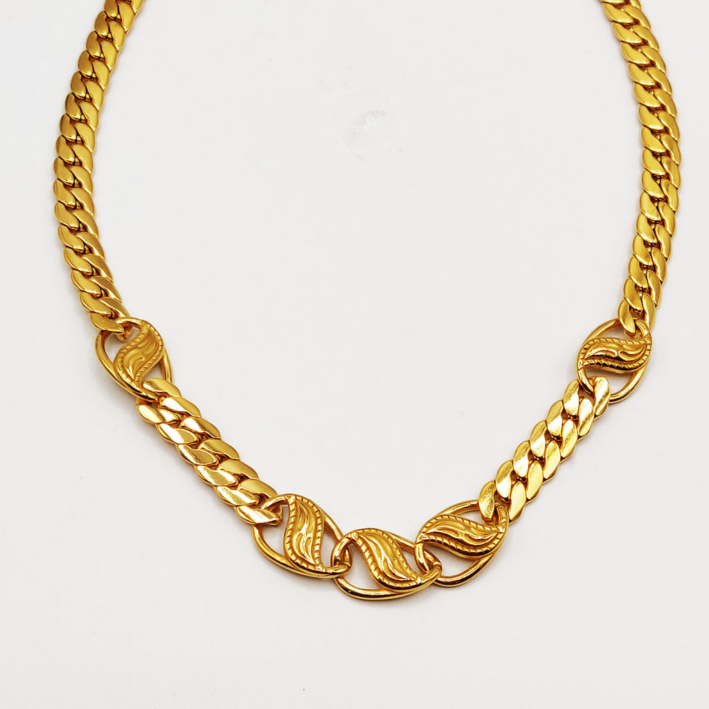 Collier Tresse Resserrée Pendentifs Ovales Orientaux Luxe