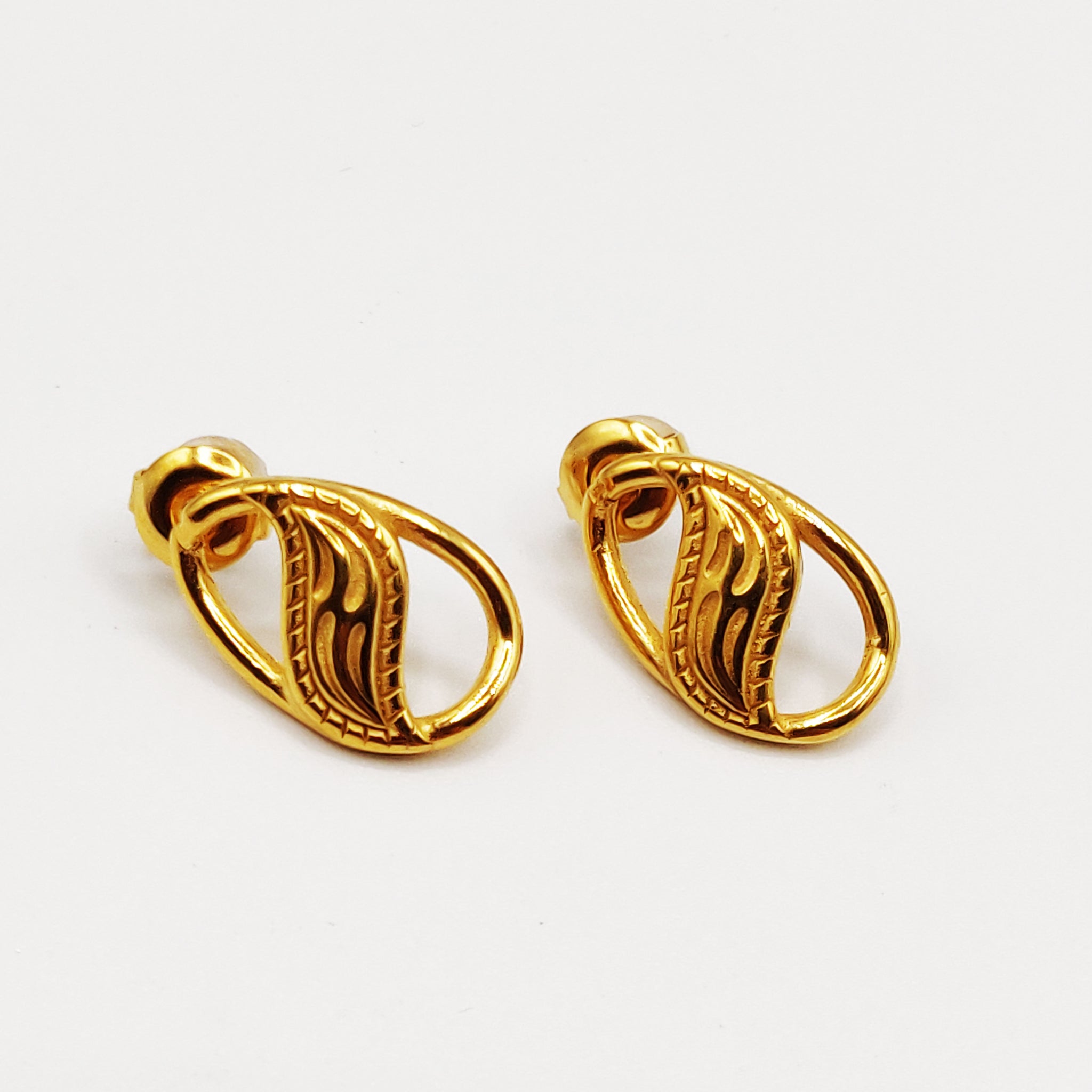 Boucles d'oreilles Tresse Resserrée Pendentifs Ovales Orientaux Luxe