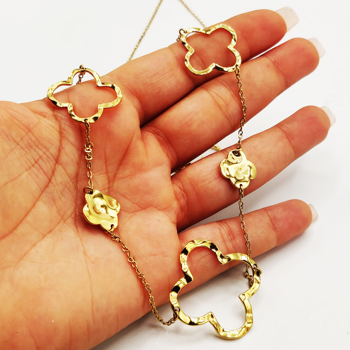 Collier / Sautoir Multi Trèfles Creux et Dorés