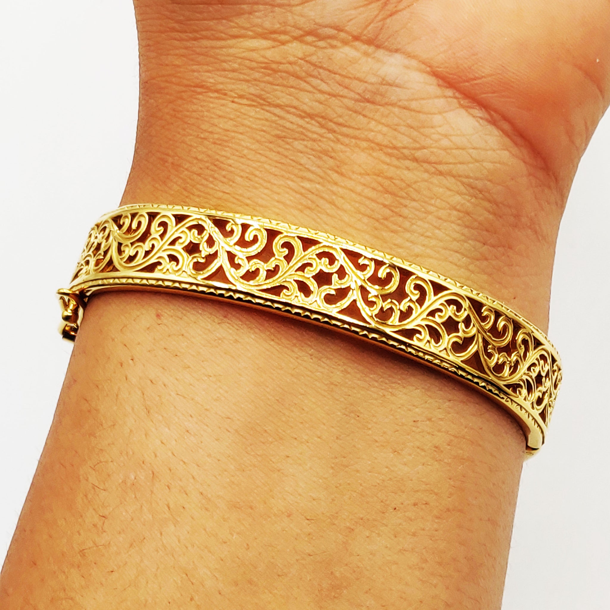 Bracelet Rigide Motifs Orientaux Premium Luxe