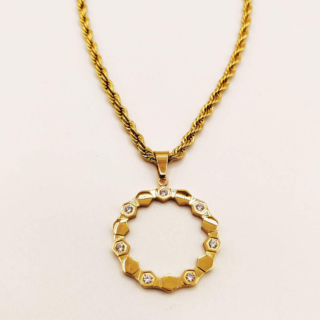 Collier Torsade Cercle Hexagones Dorés et Cristaux Luxe