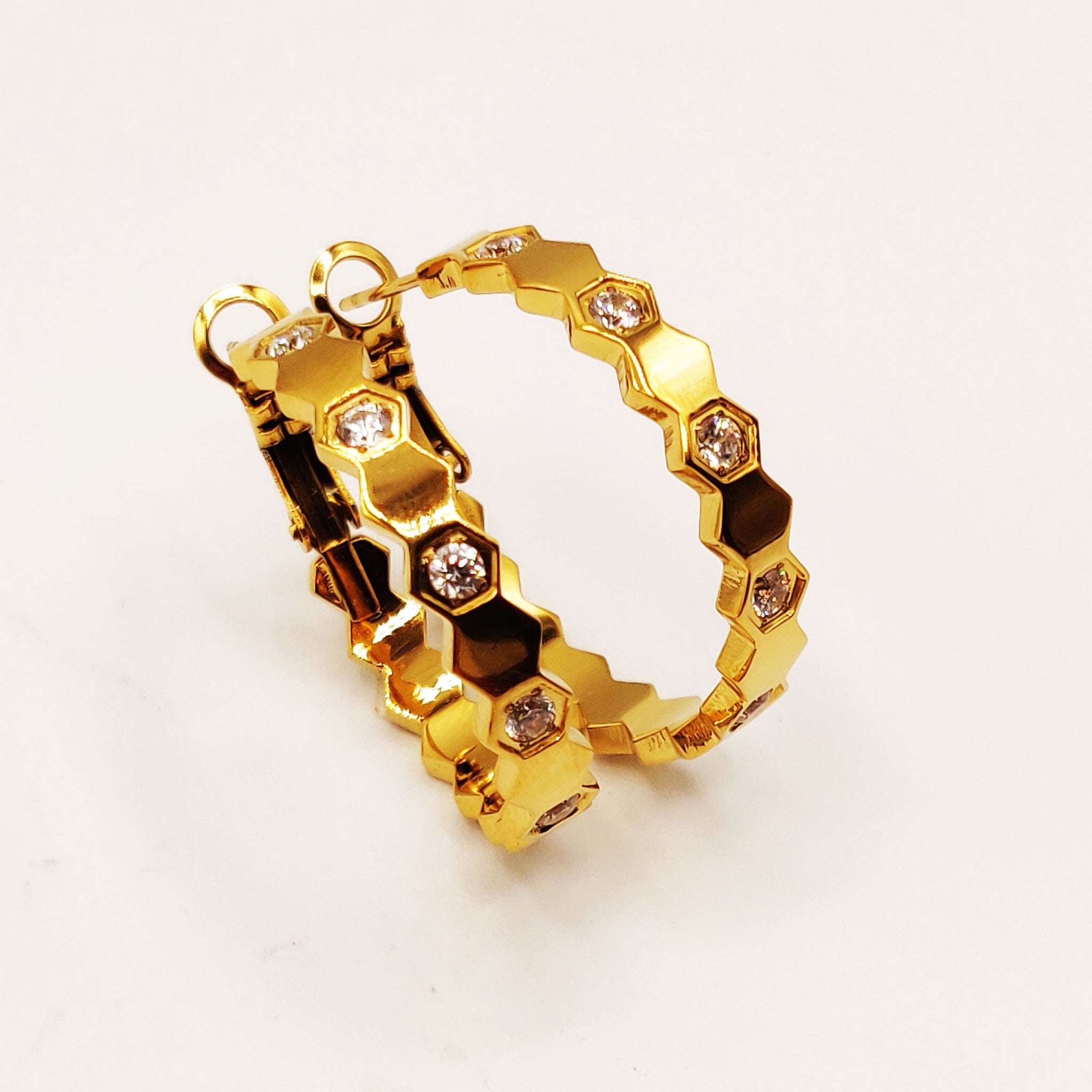 Boucles d'oreilles Hexagones Dorés et Cristaux Luxe