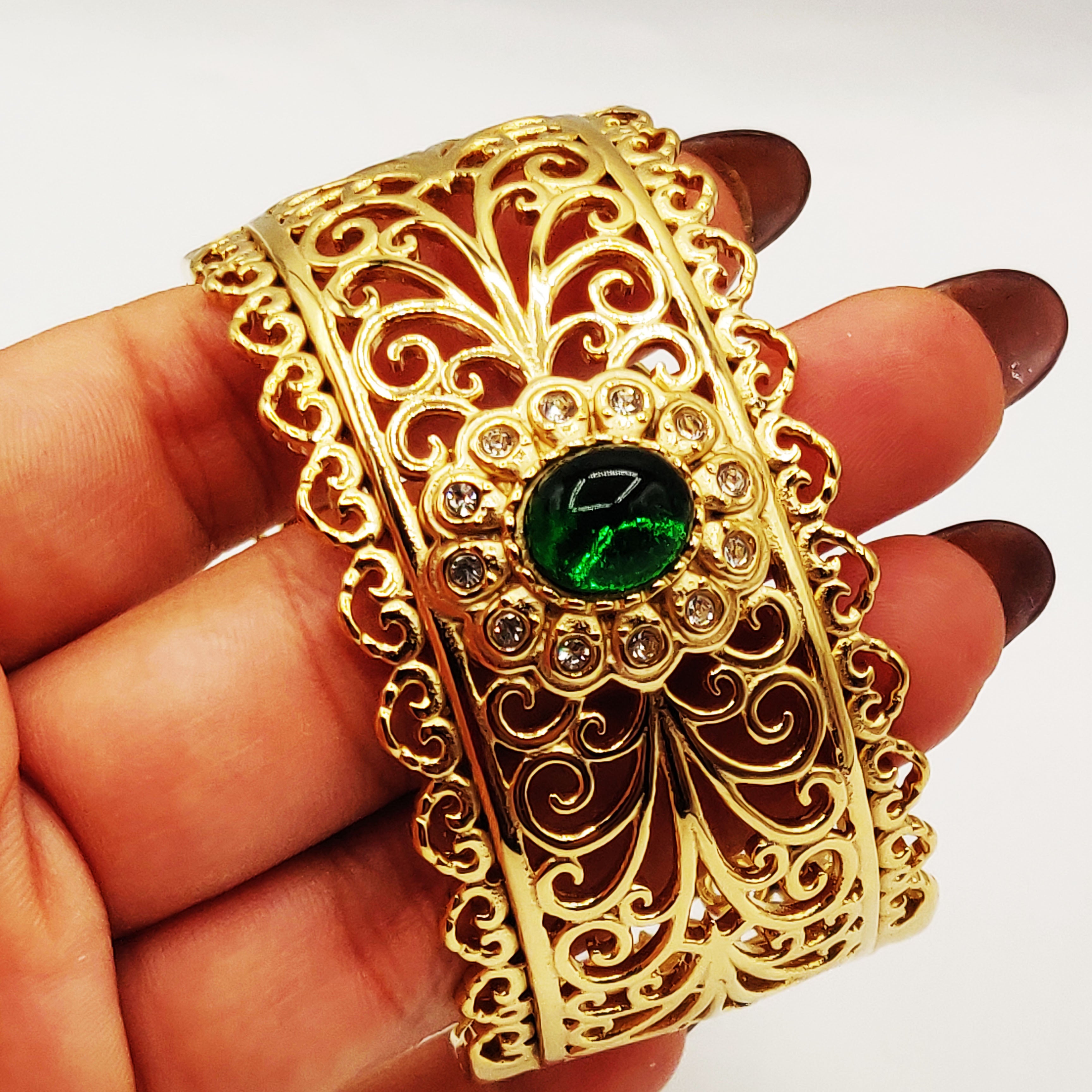 Bracelet Rigide Large Motifs Orientaux Pierre Verte Luxe