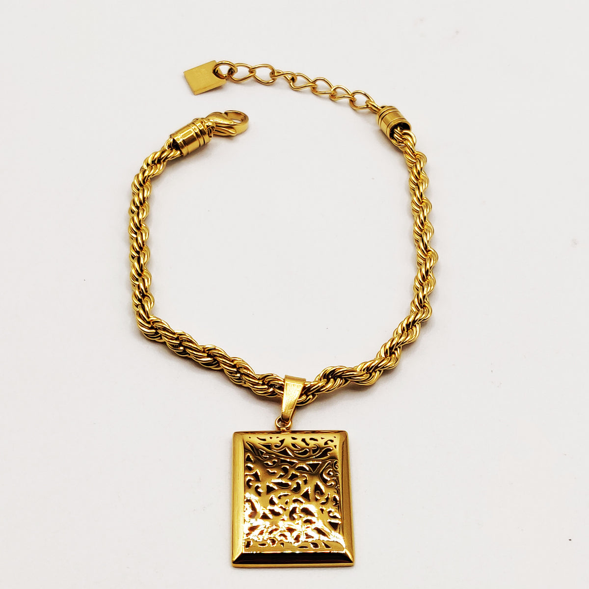 Bracelet Torsade Grand Rectangle Motifs Orientaux Luxe