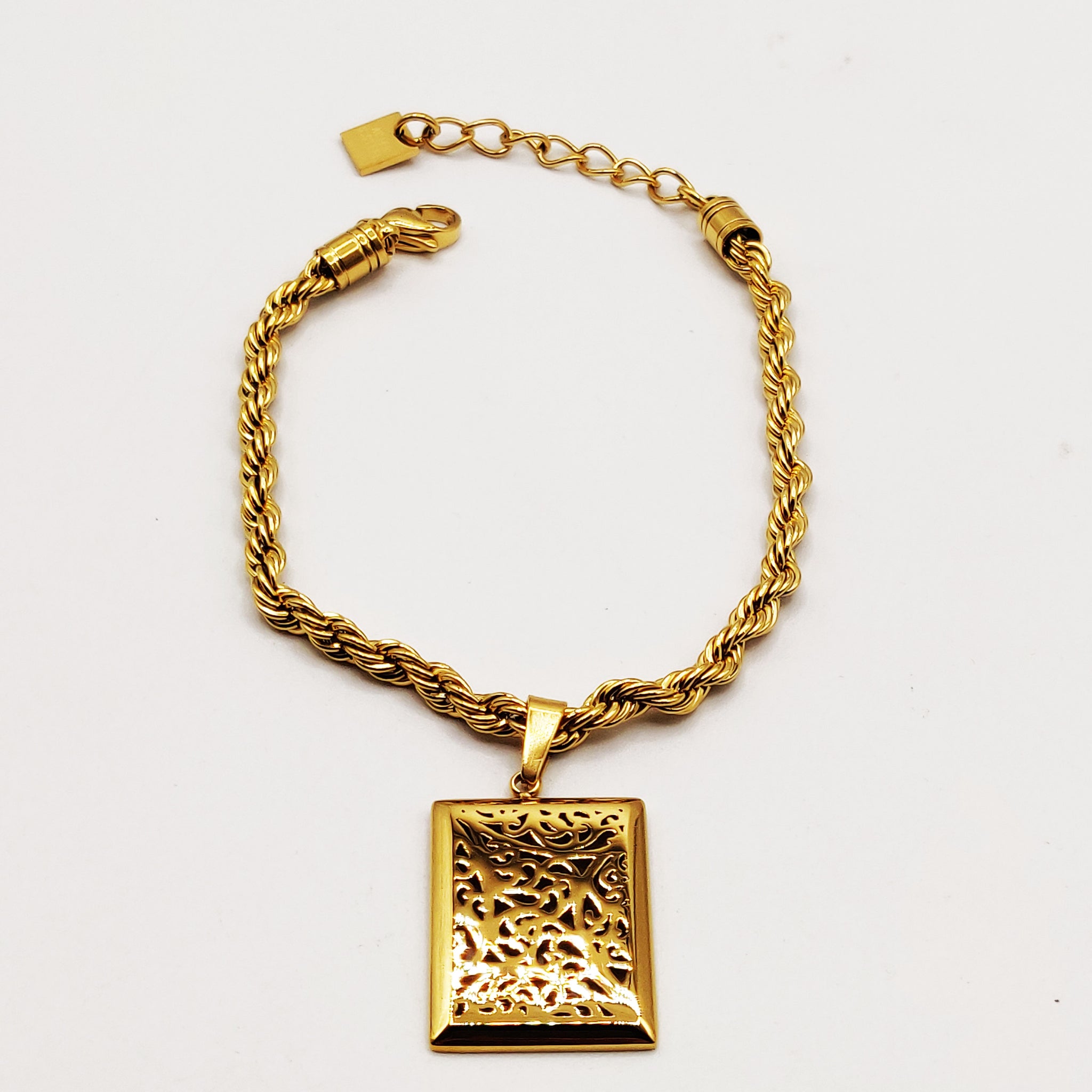 Bracelet Torsade Grand Rectangle Motifs Orientaux Luxe