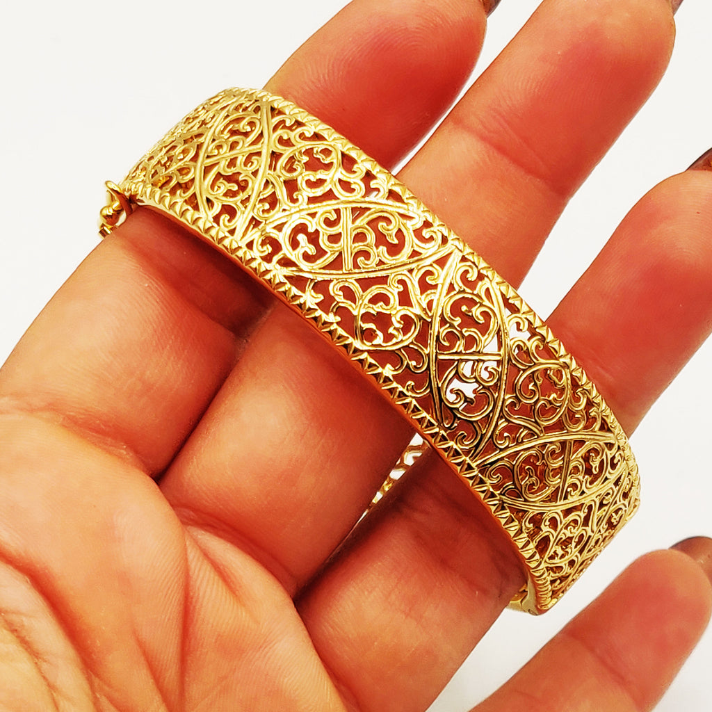 Bracelet Rigide Motifs Orientaux Bords Matelassés Luxe