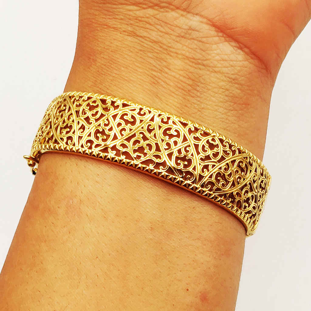 Bracelet Rigide Motifs Orientaux Bords Matelassés Luxe