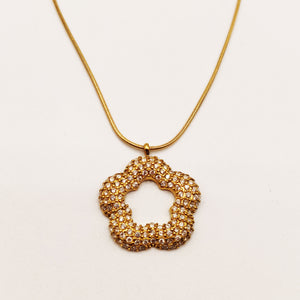 Collier Pendentif Marguerite Cristaux Luxe