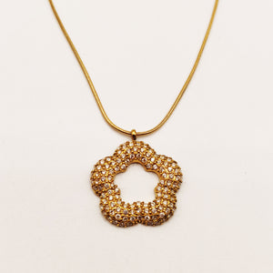 Collier Pendentif Marguerite Cristaux Luxe