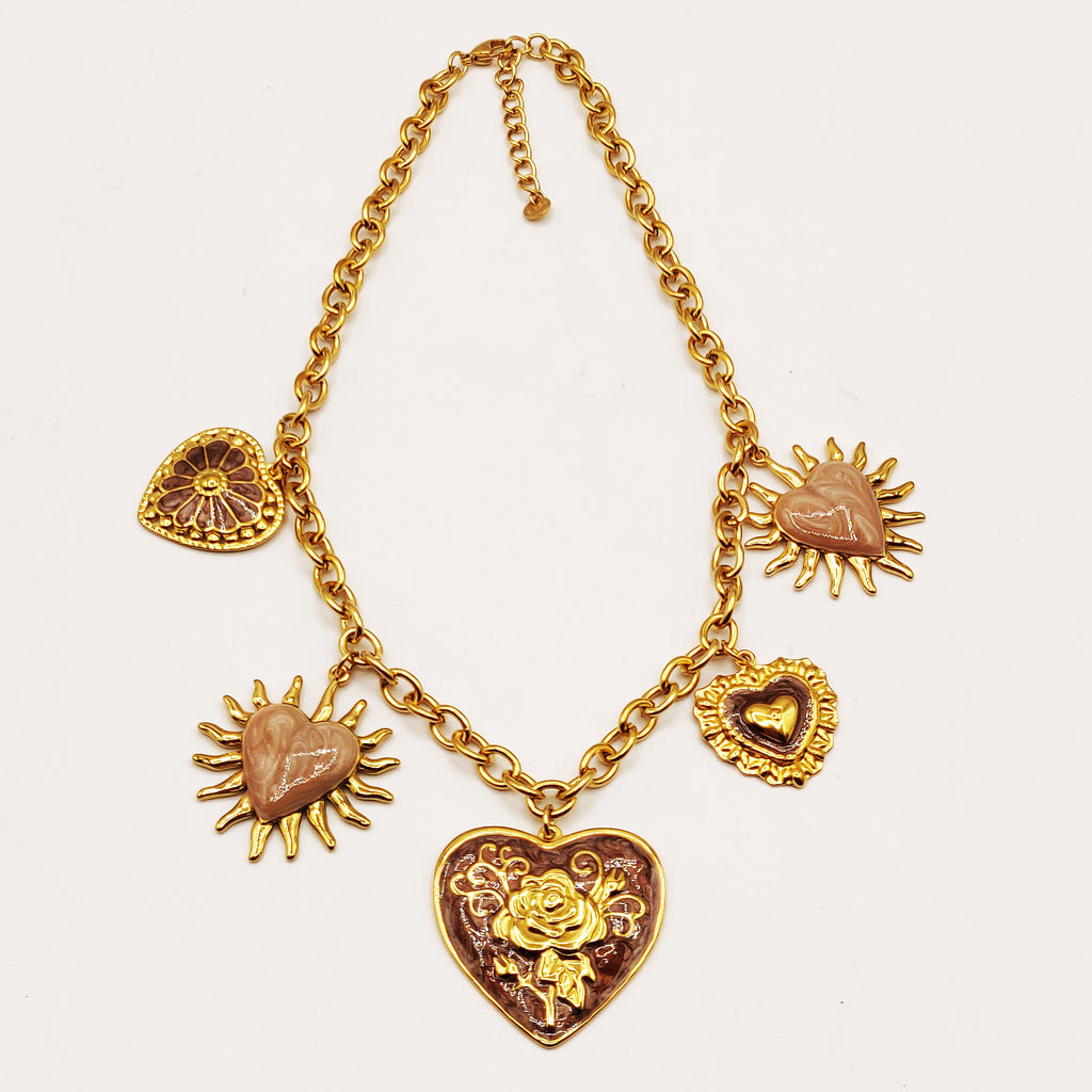 Collier Bibelots Coeurs Style Vintage Luxe